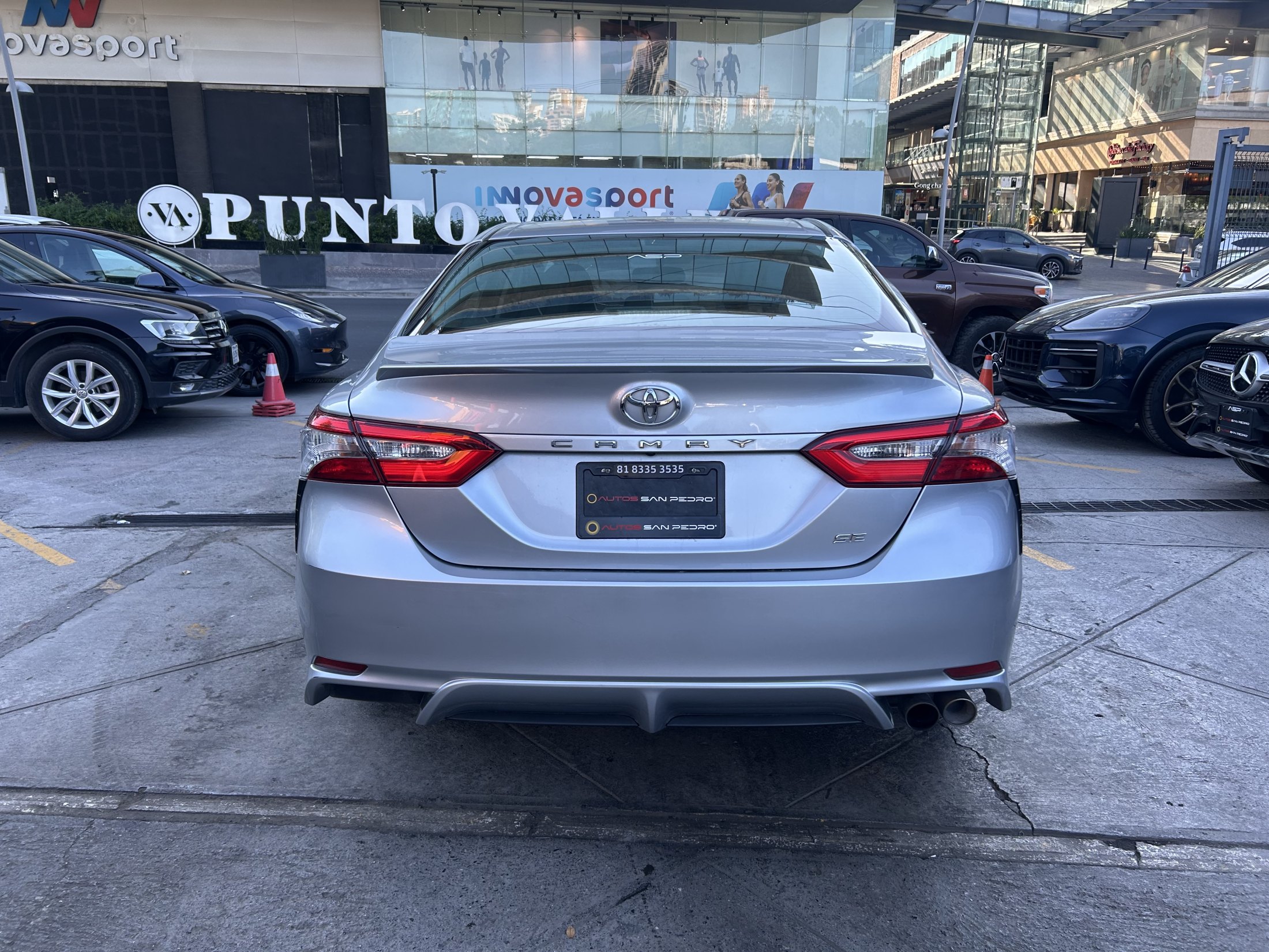 Toyota Camry SE 2018