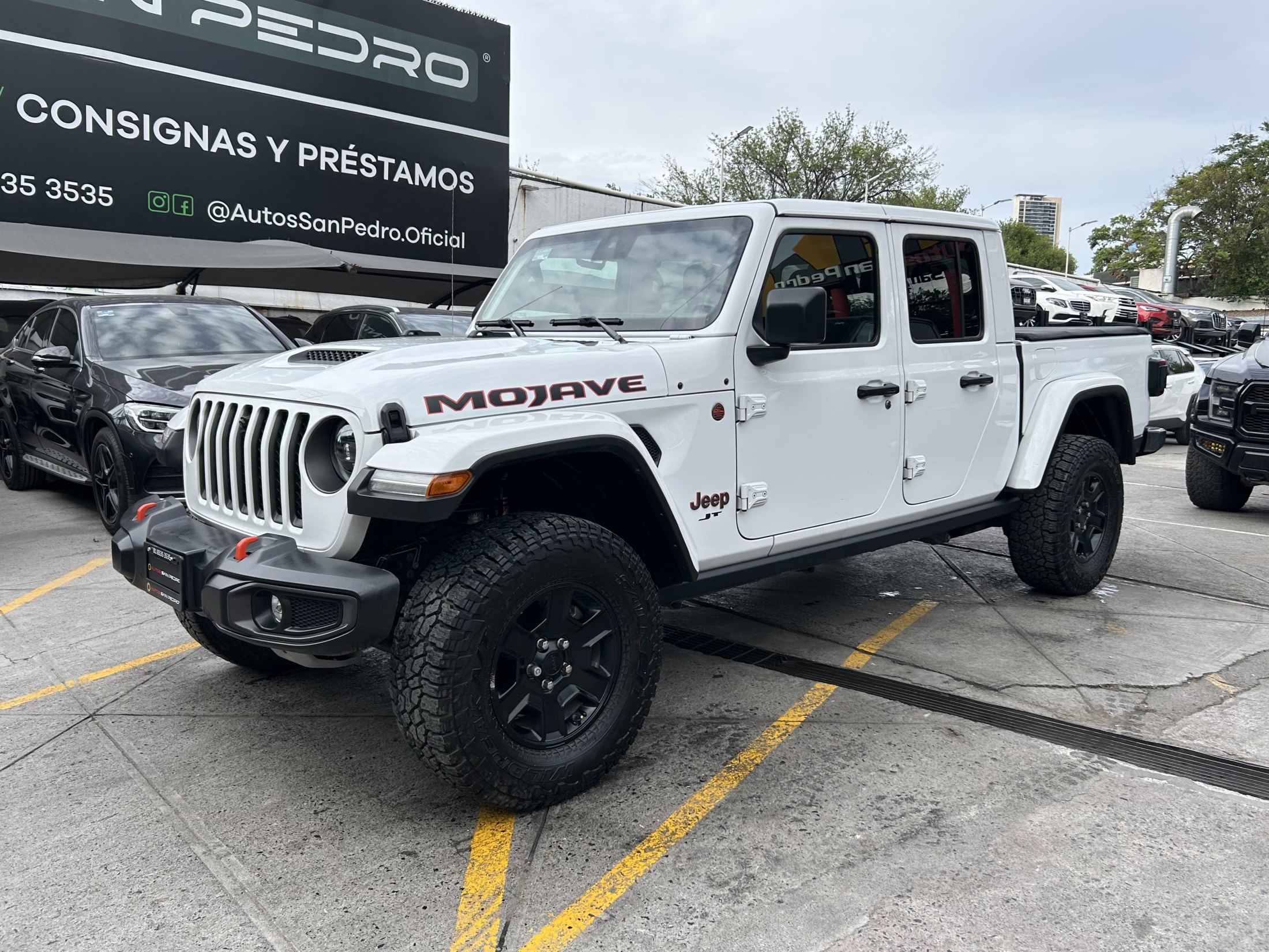 Jeep JT Mojave