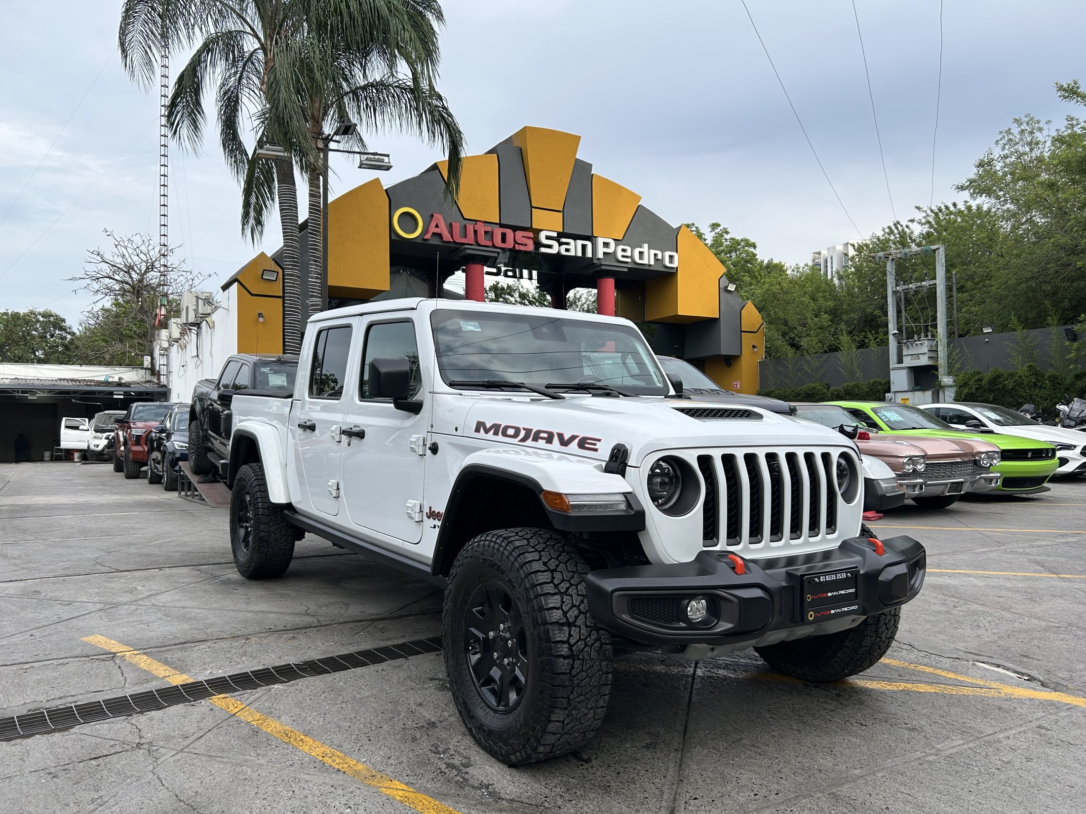 Jeep JT Mojave