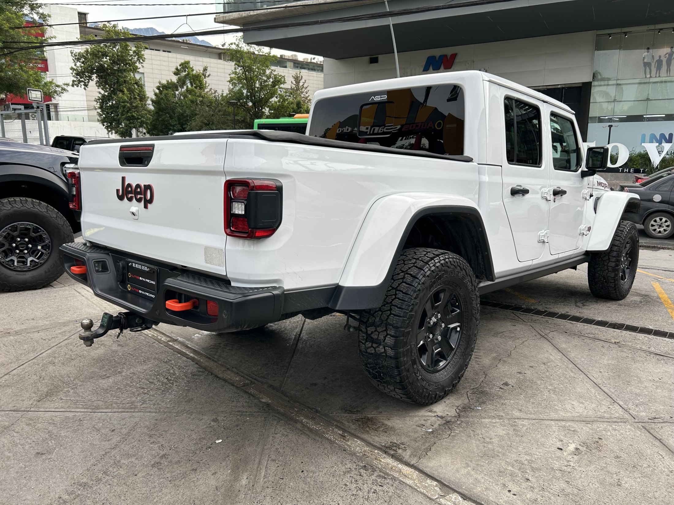 Jeep JT Mojave