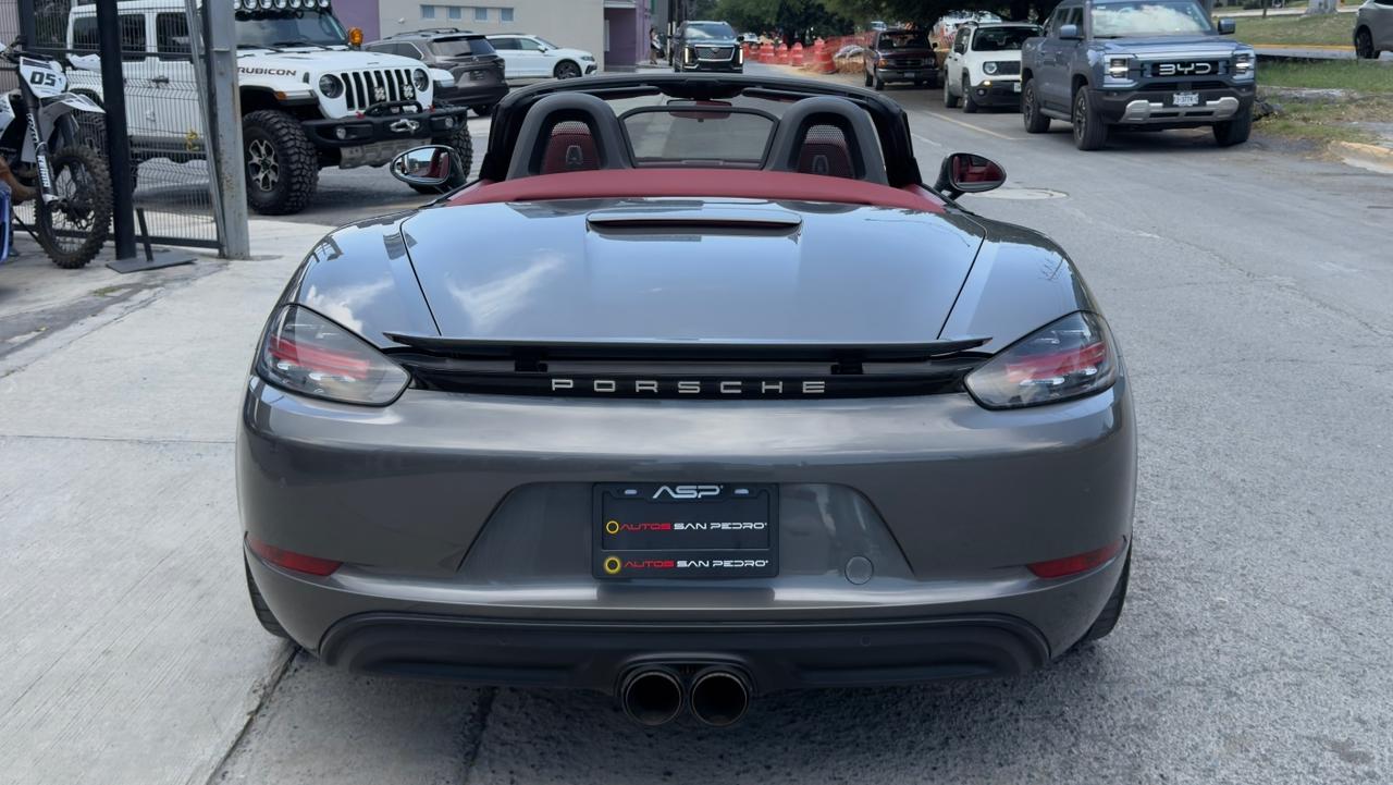 PORSCHE BOXSTER CABRIOLET 2018