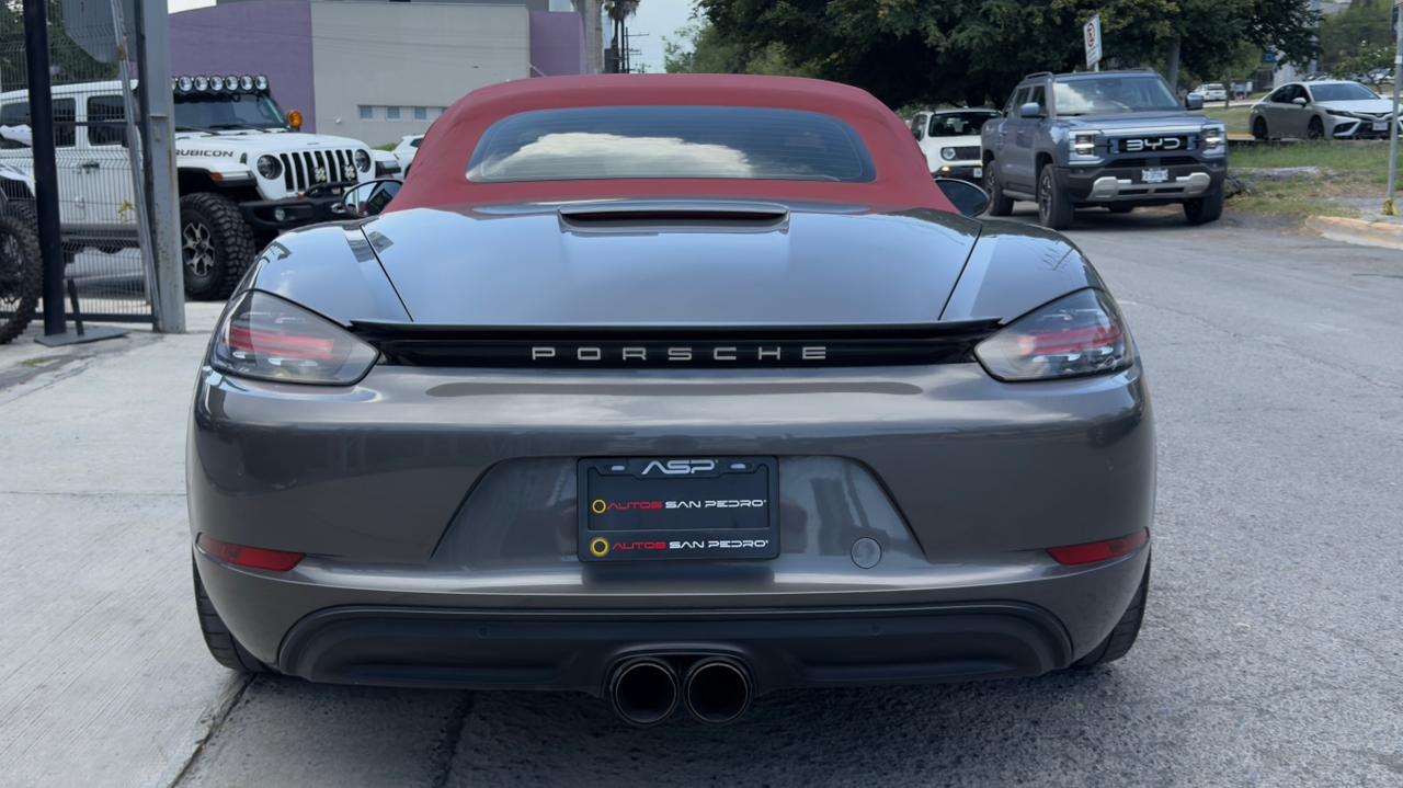 PORSCHE BOXSTER CABRIOLET 2018