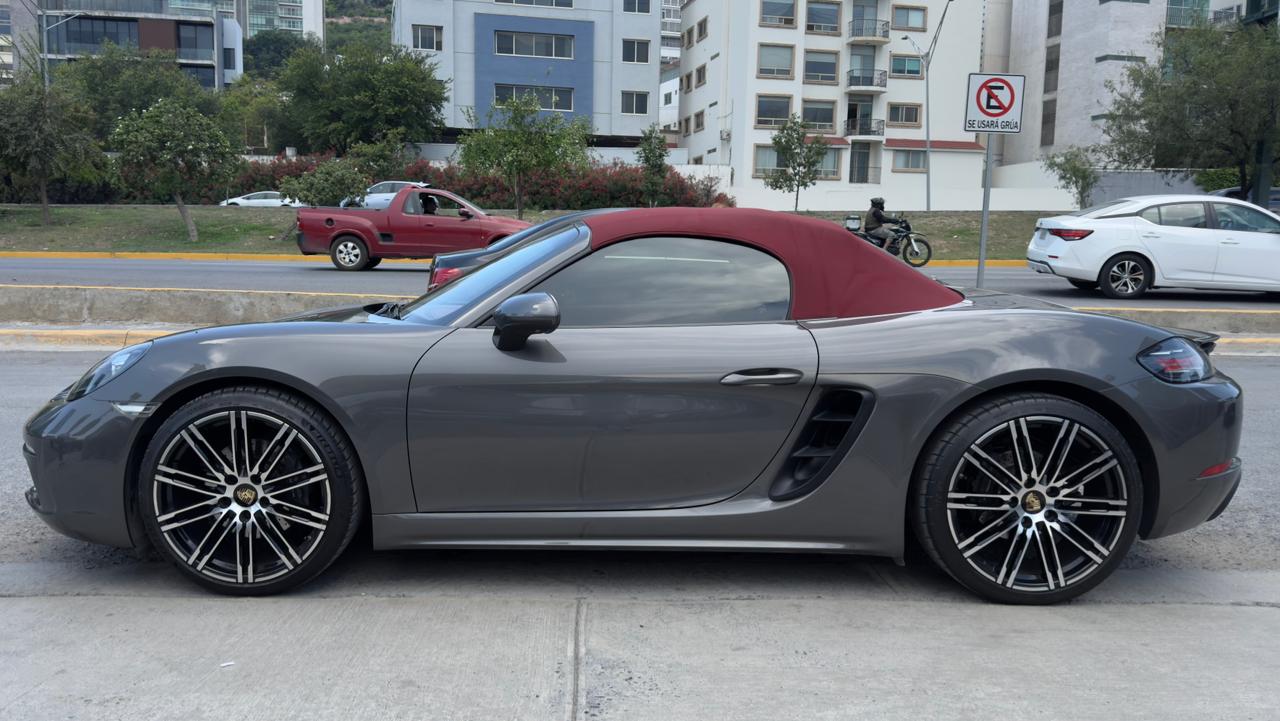 PORSCHE BOXSTER CABRIOLET 2018