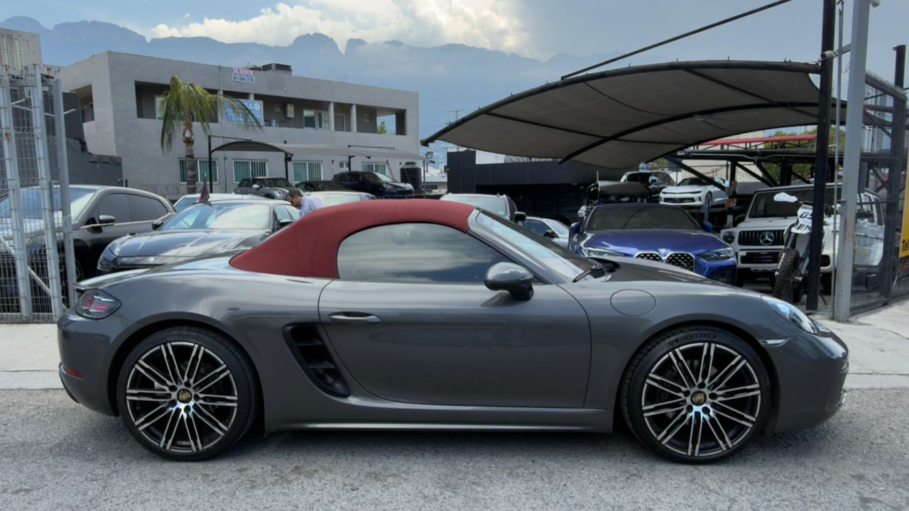 PORSCHE BOXSTER CABRIOLET 2018