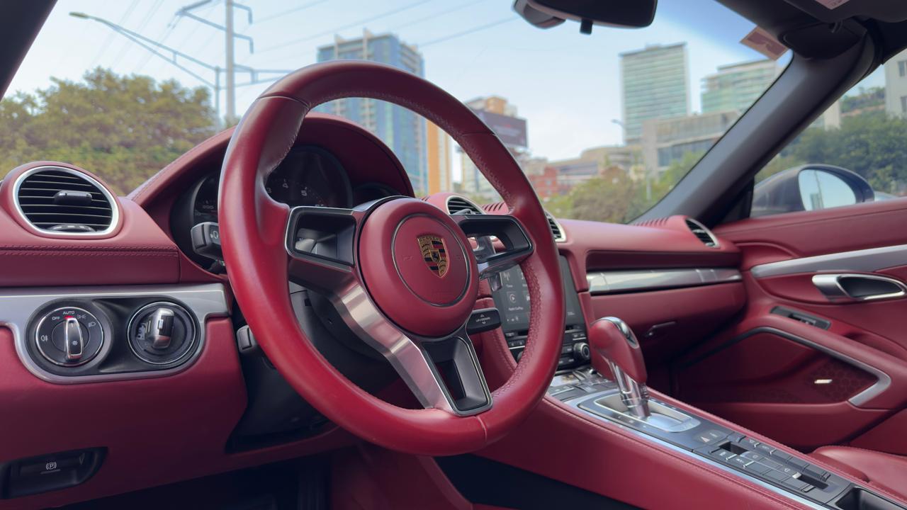 PORSCHE BOXSTER CABRIOLET 2018
