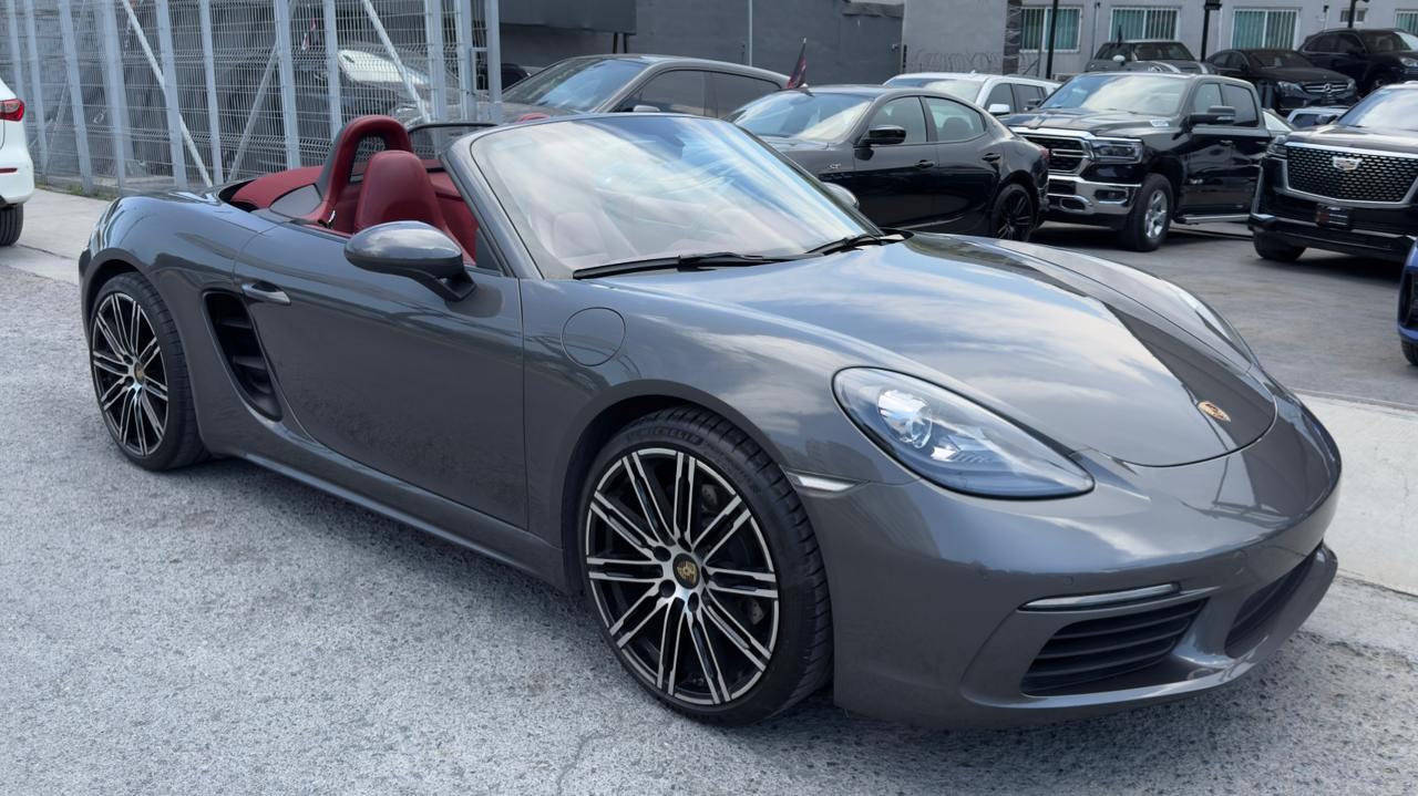 PORSCHE BOXSTER CABRIOLET 2018