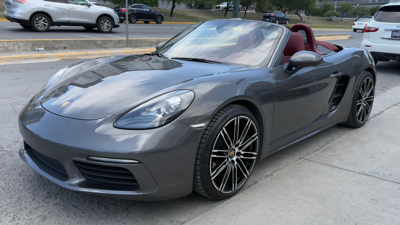 PORSCHE BOXSTER CABRIOLET 2018