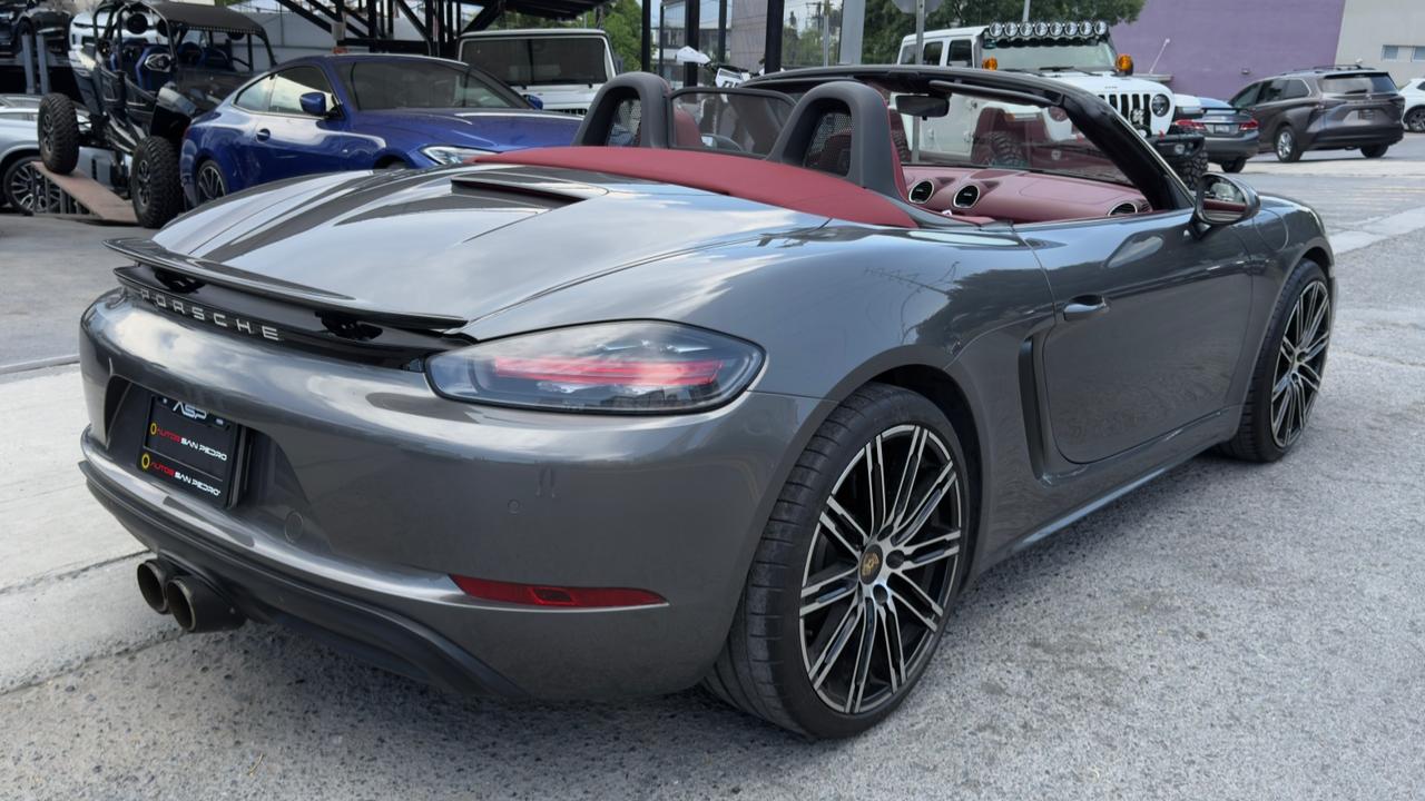 PORSCHE BOXSTER CABRIOLET 2018
