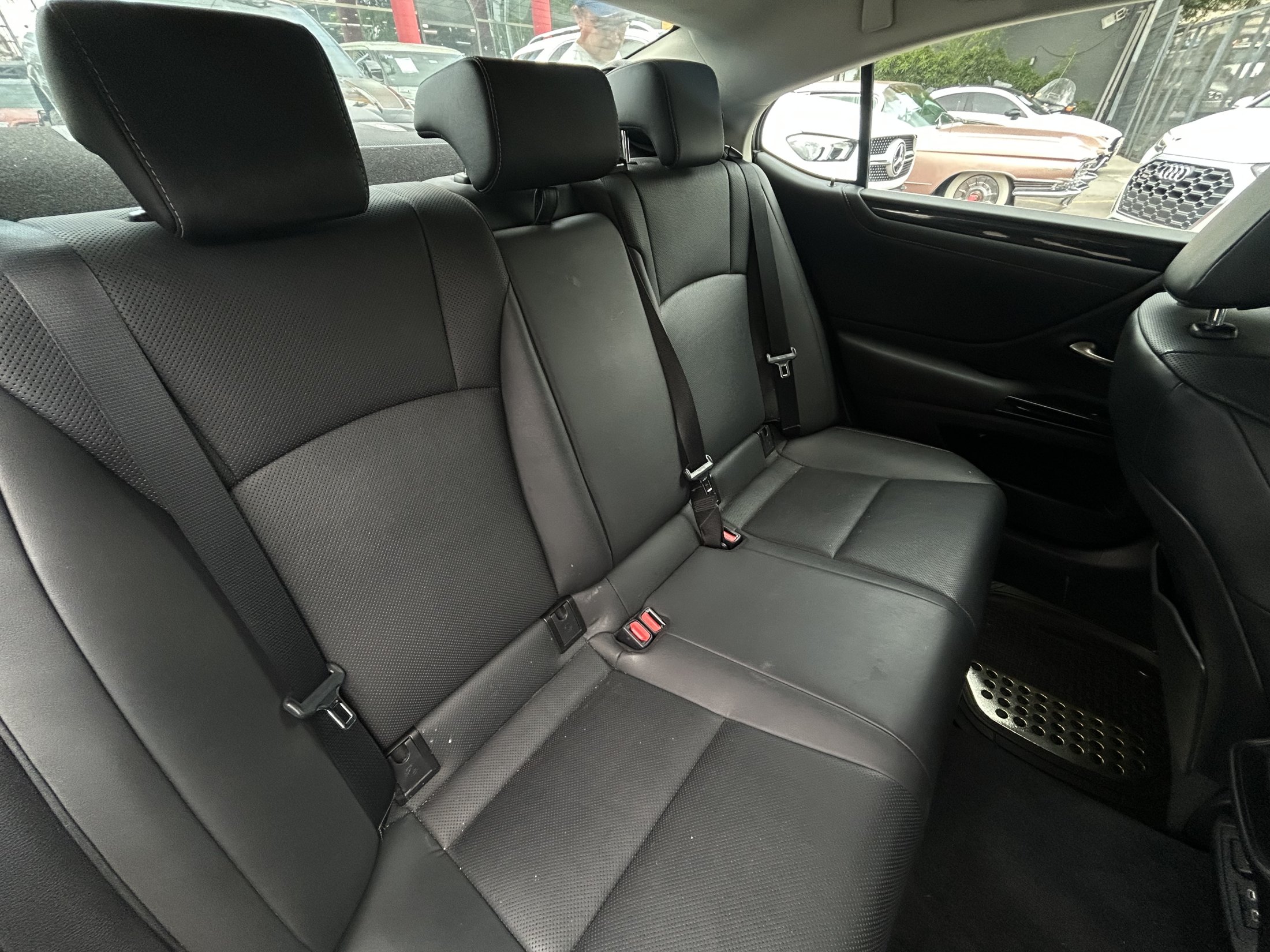 Lexus ES 250