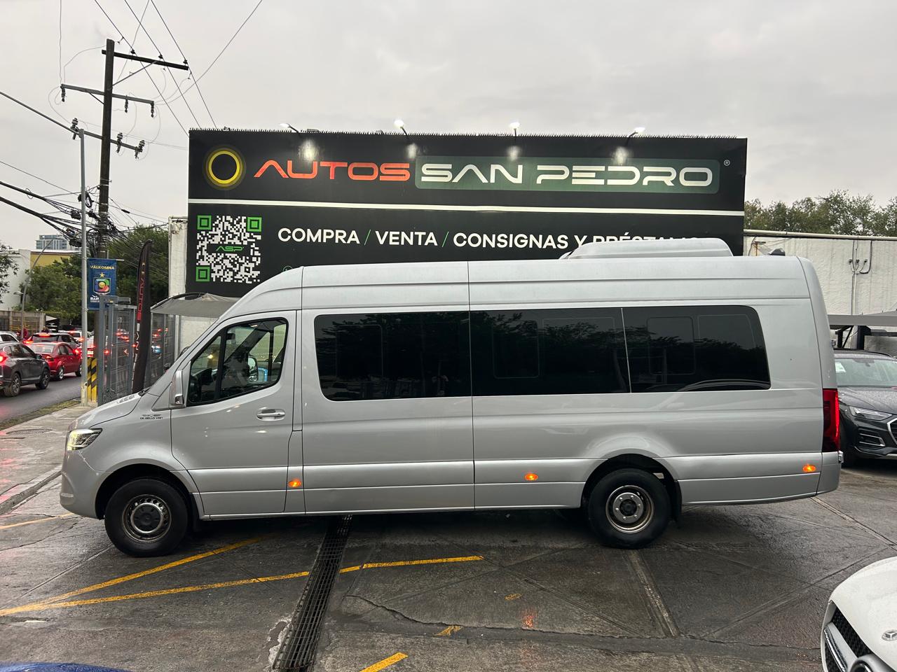 Mercedes-Benz Sprinter Bello Van