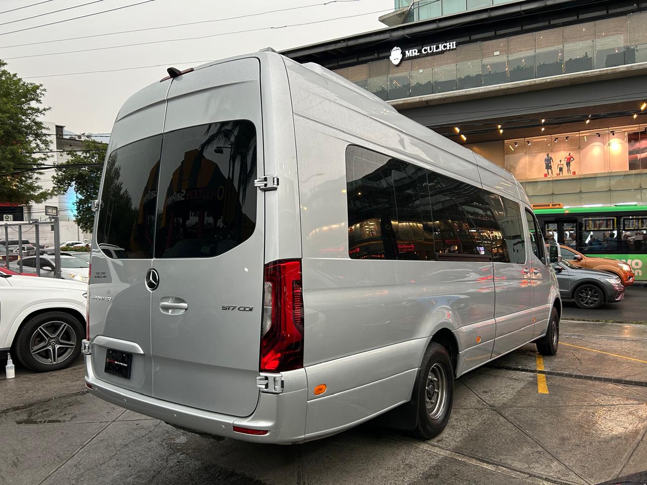 Mercedes-Benz Sprinter Bello Van