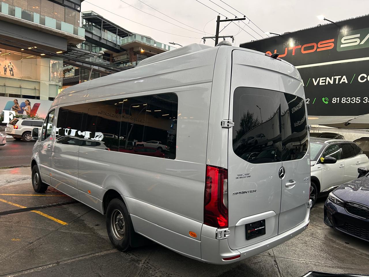 Mercedes-Benz Sprinter Bello Van