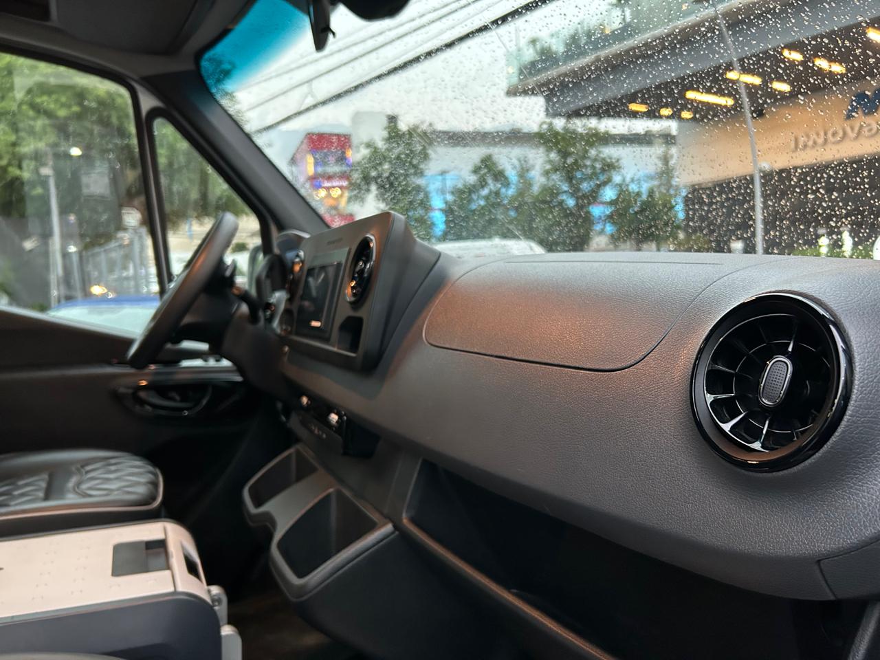 Mercedes-Benz Sprinter Bello Van