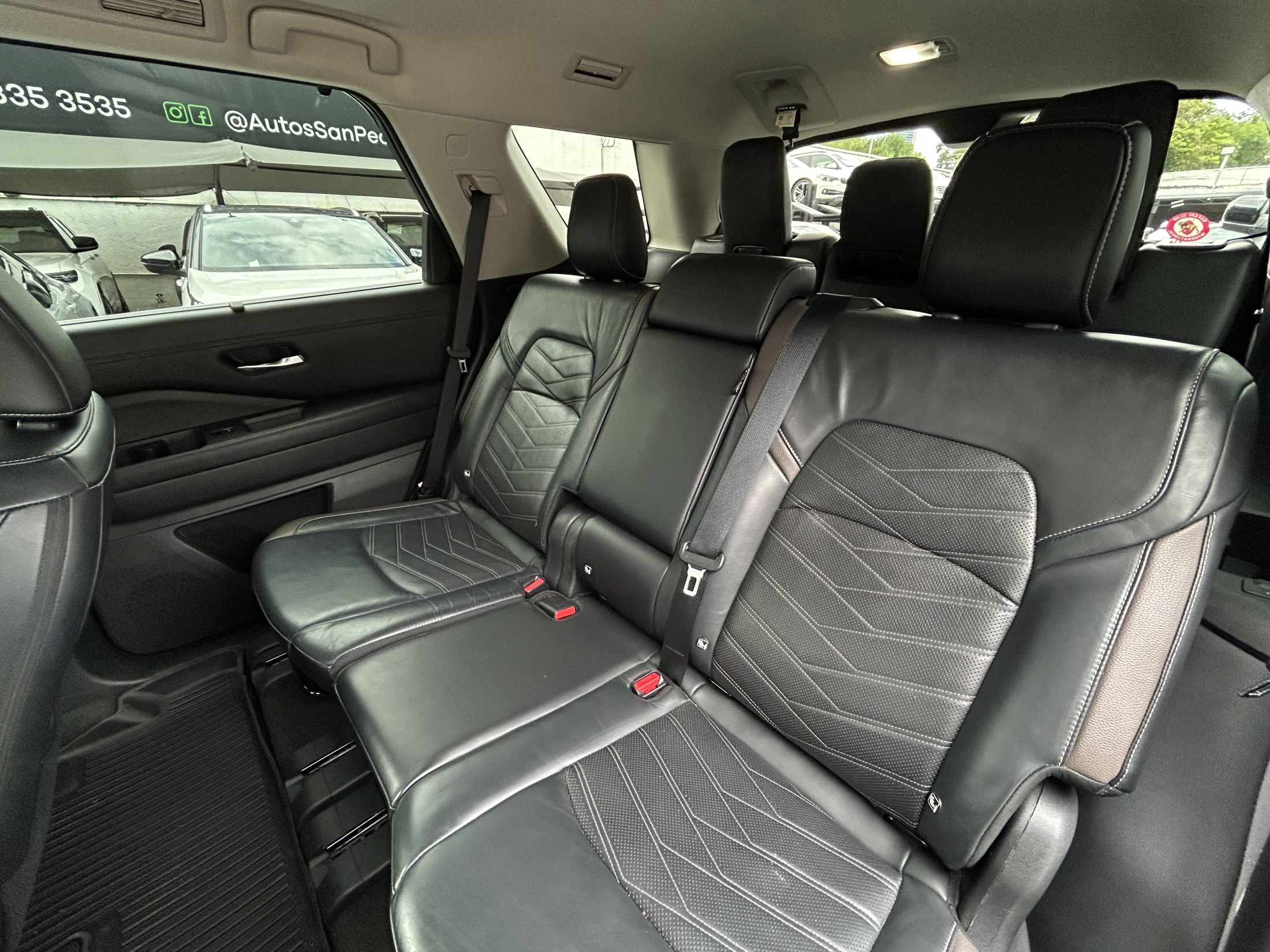 Nissan Pathfinder Platinum
