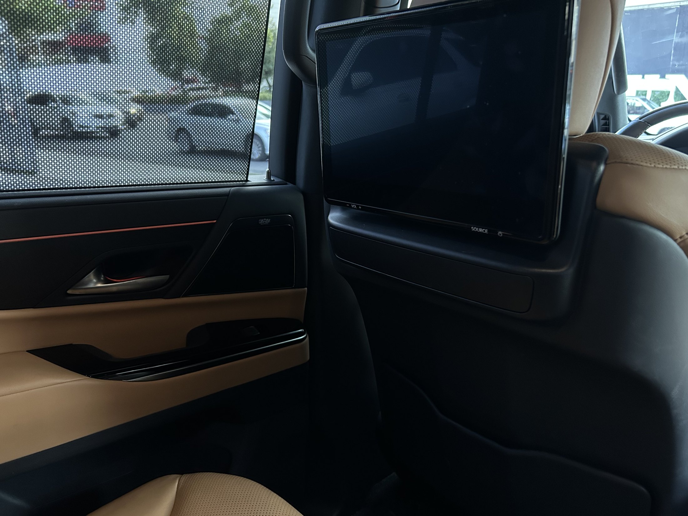 Lexus LX600 Luxury