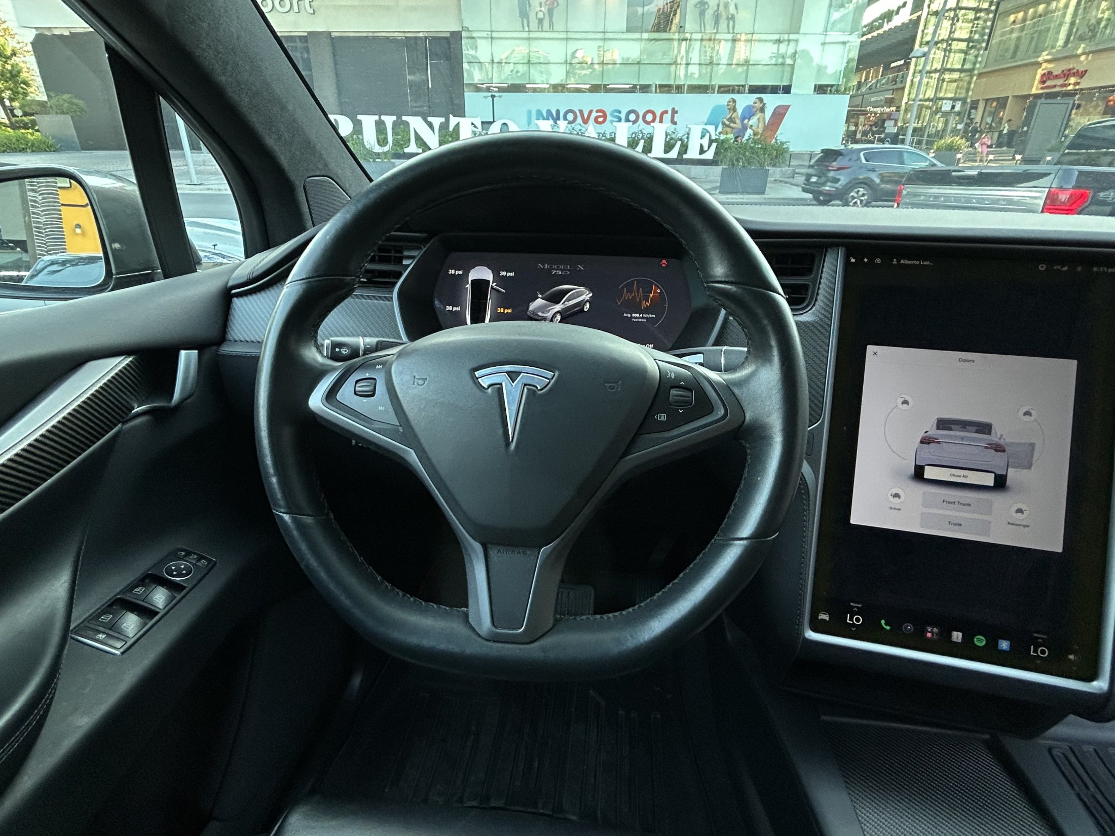 Tesla X 75D