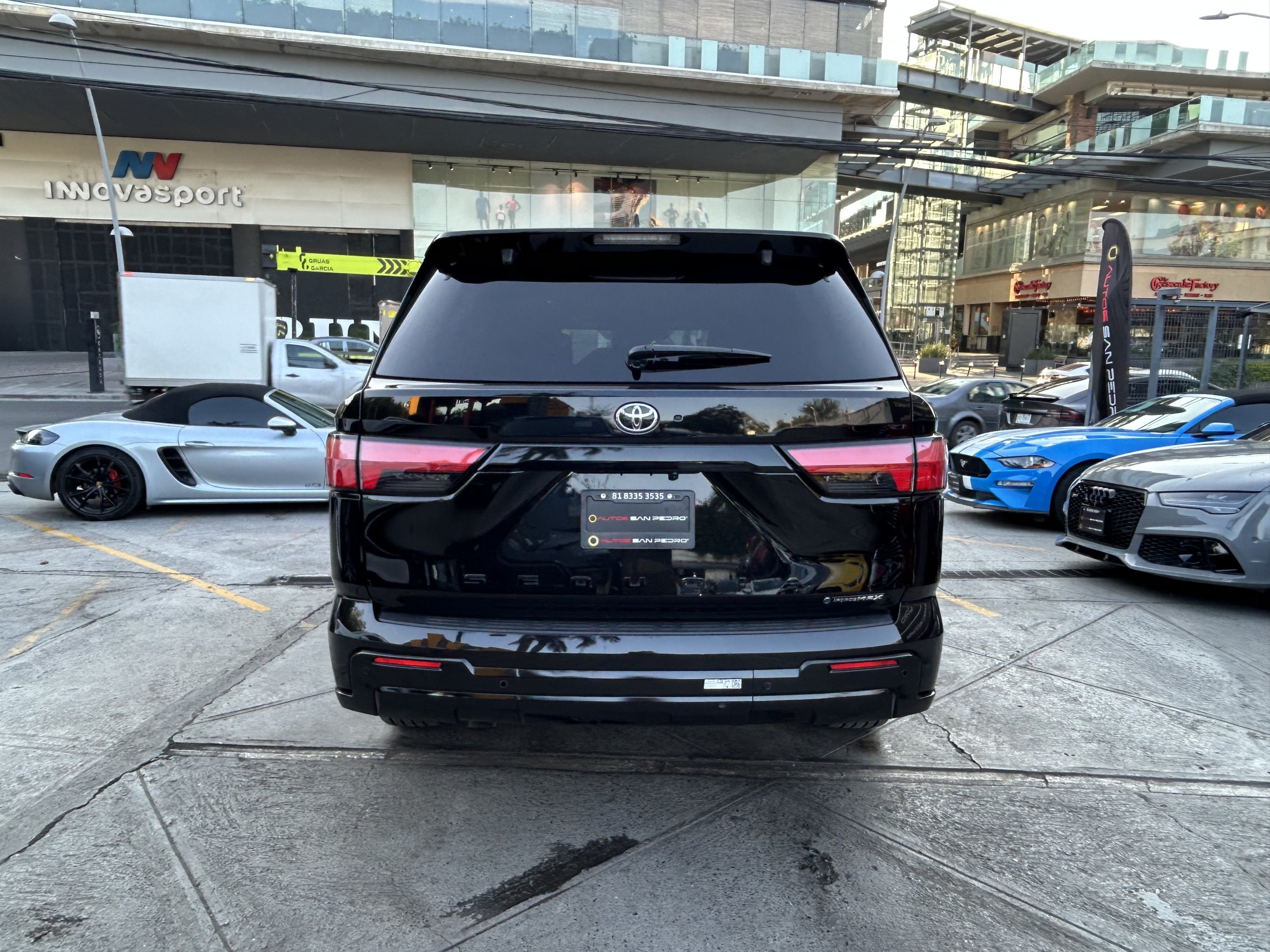 Toyota Sequoia