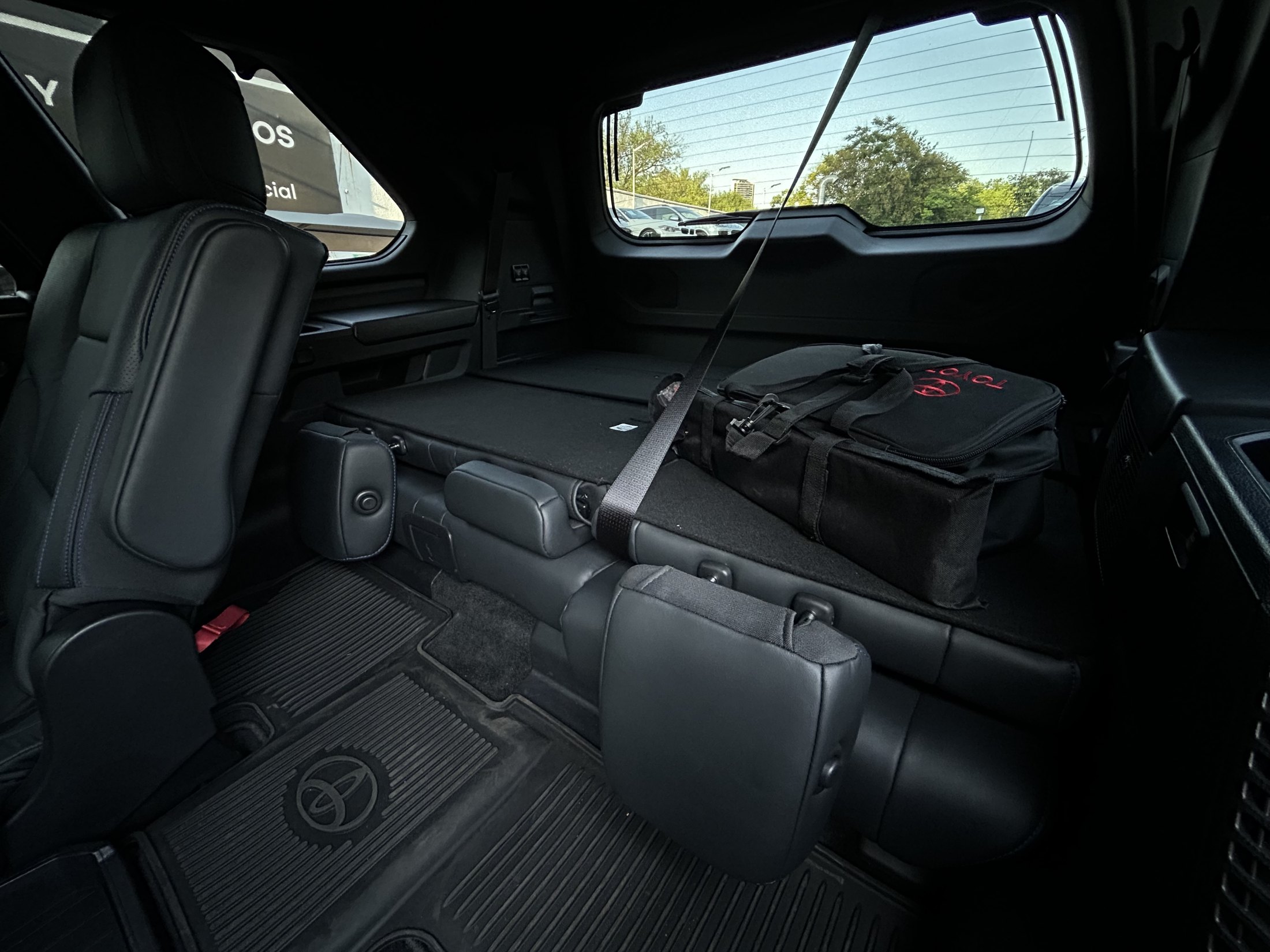 Toyota Sequoia