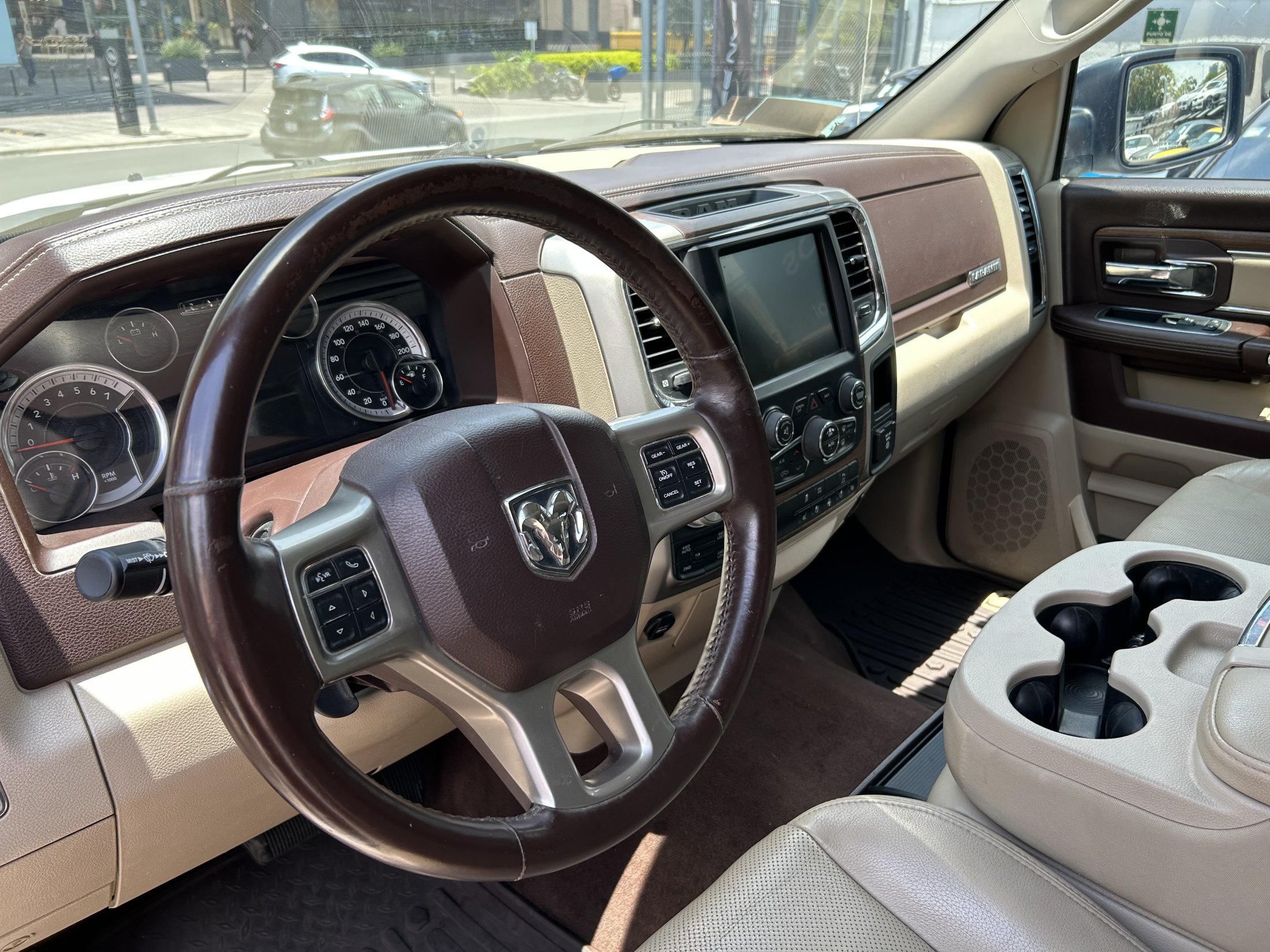 Dodge RAM 2500 Laramie