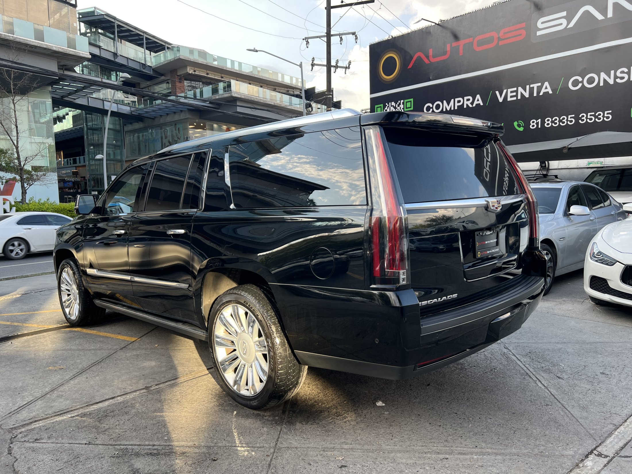 Cadillac Escalade Platinum