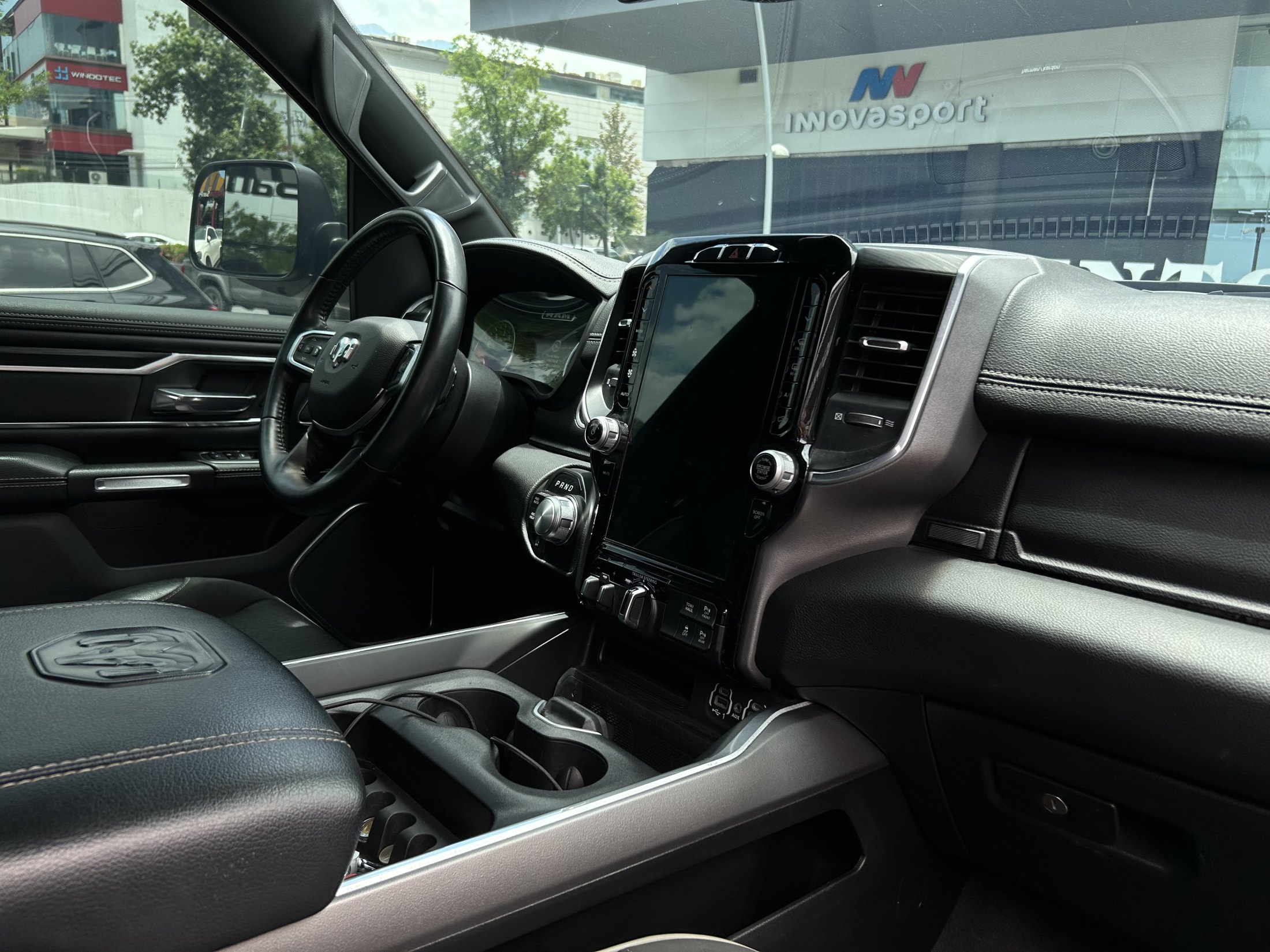 RAM 1500 Mild Hybrid Sport