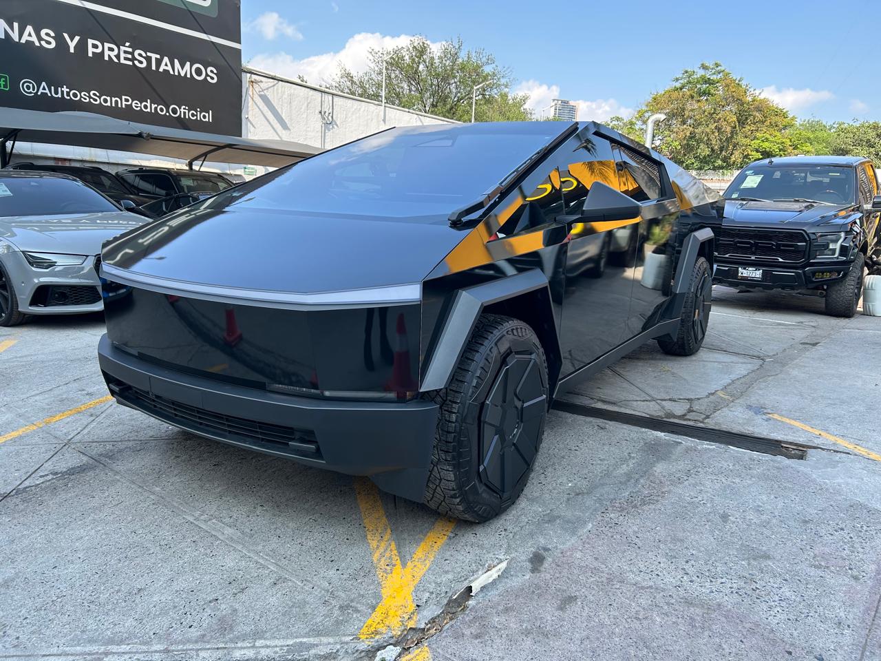 Tesla Cybertruck Electrico