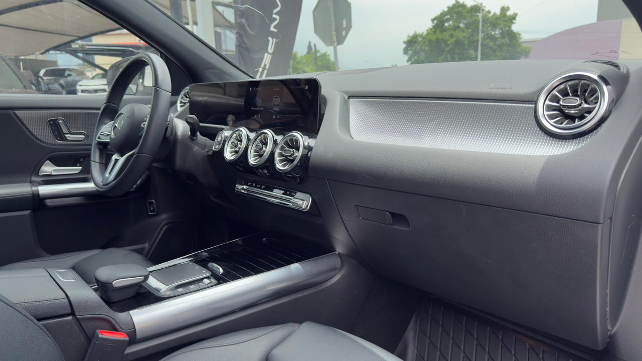 MERCEDES BENZ GLA 200 PROGRESSIVE 2023