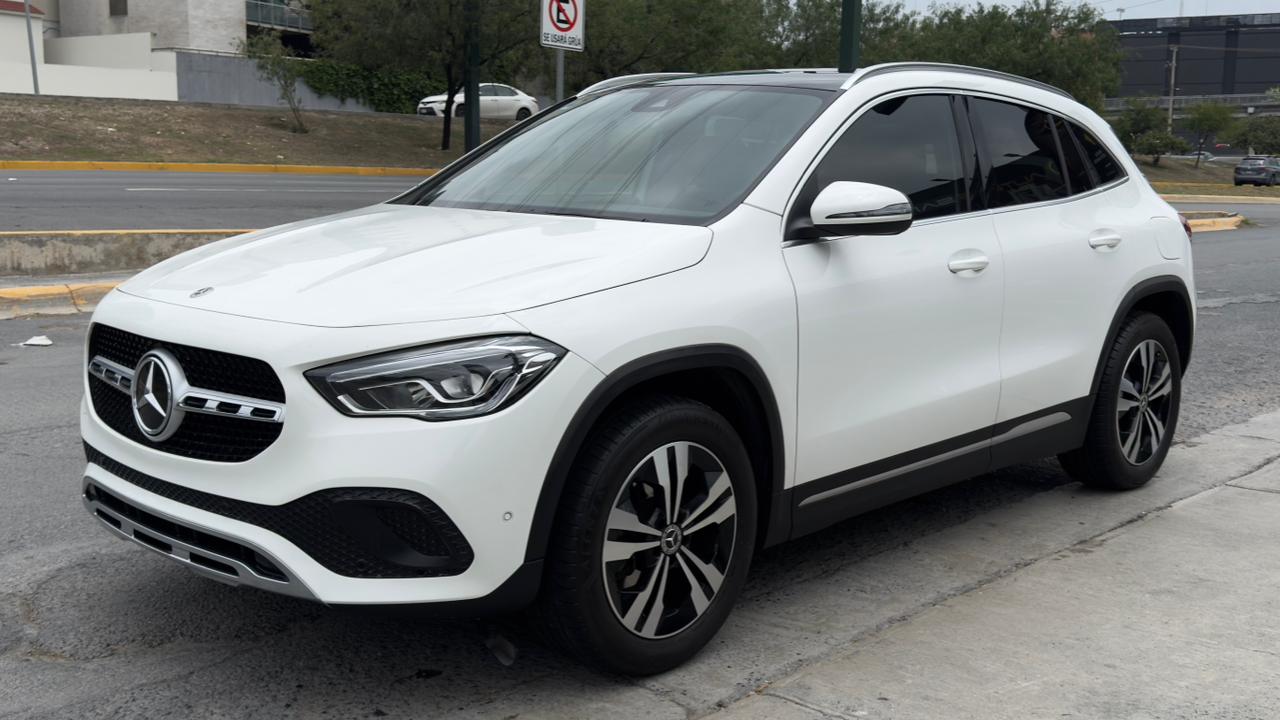 MERCEDES BENZ GLA 200 PROGRESSIVE 2023