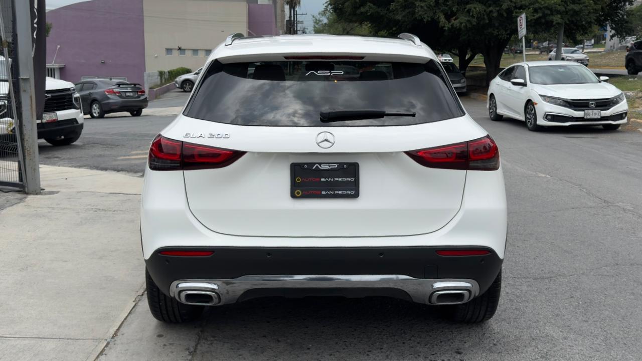 MERCEDES BENZ GLA 200 PROGRESSIVE 2023