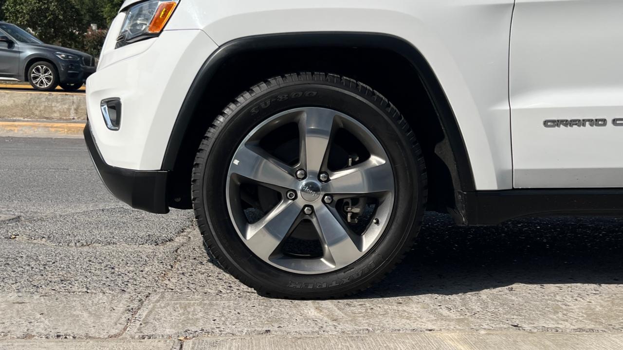 JEEP GRAND CHEROKEE LIMITED LUJO V8 4X4 2016