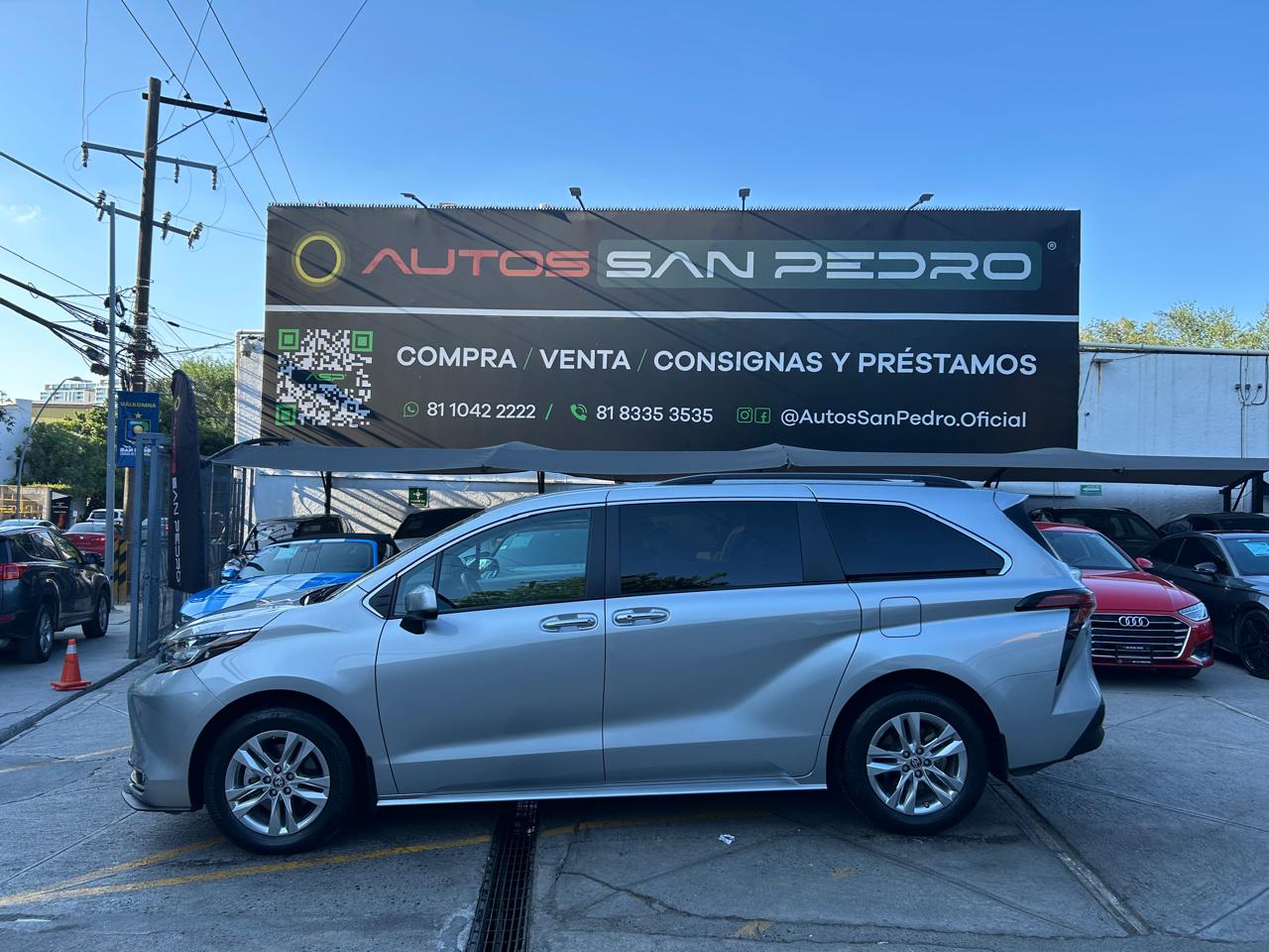 Toyota Sienna Híbrida  XLE Piel