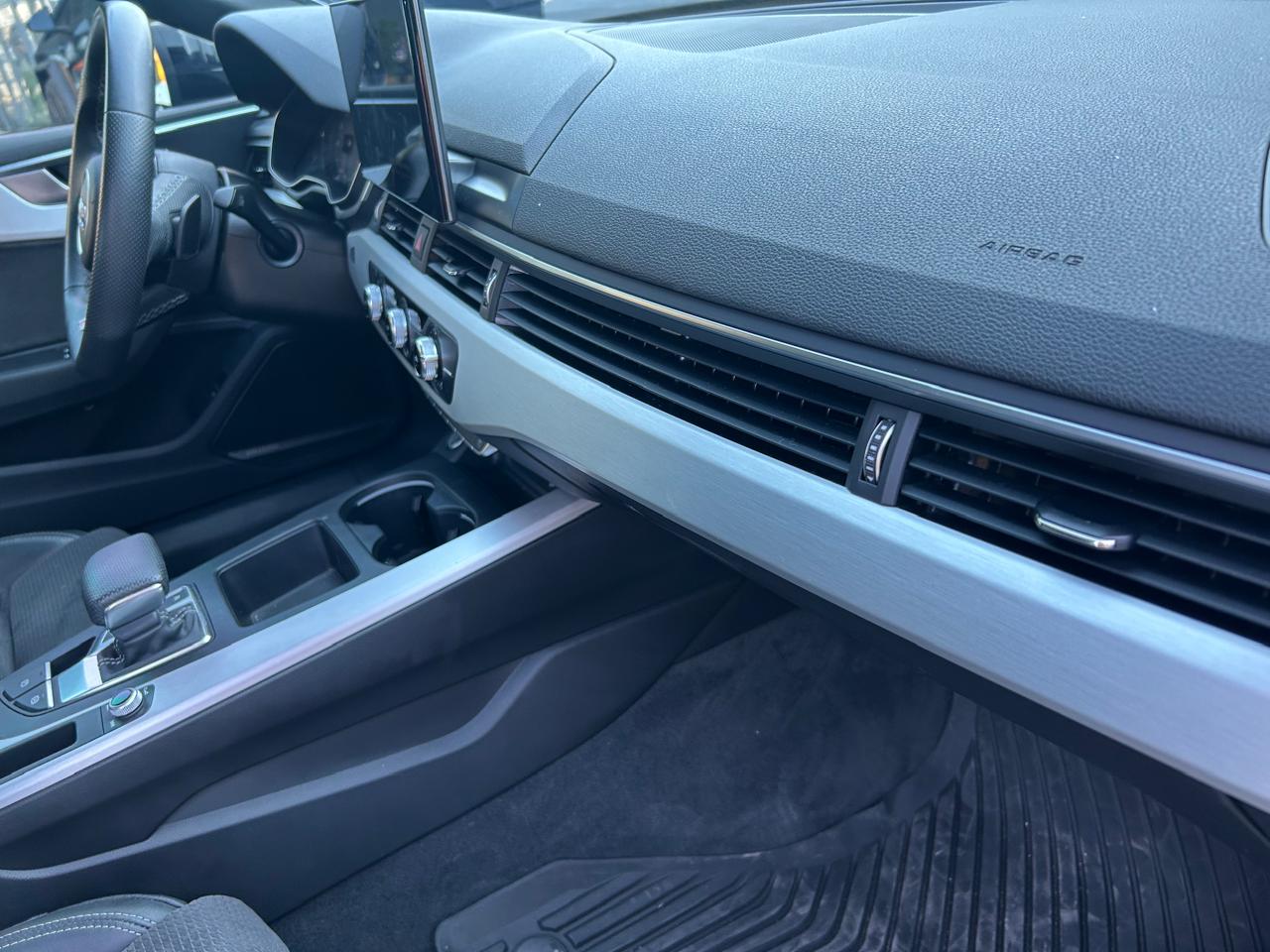 Audi A5 40 TSFI SLine STronic