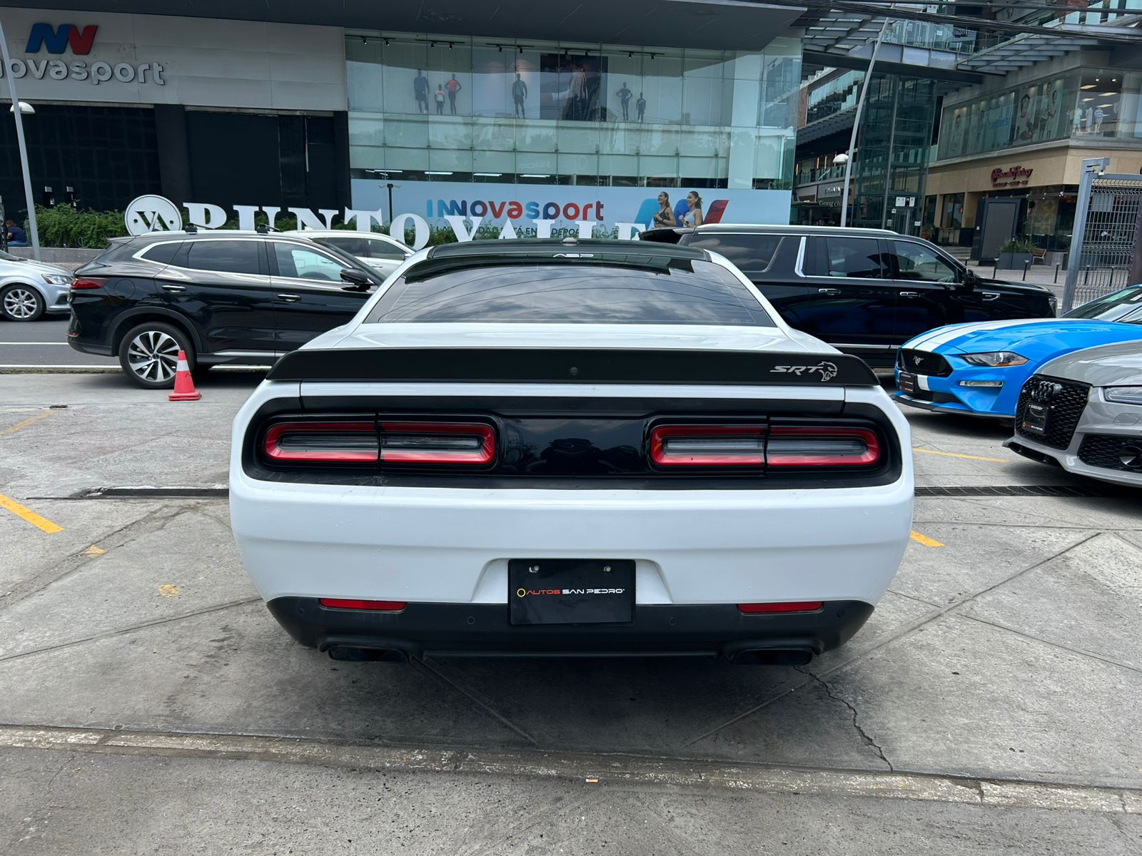 Dodge Challenger SRT Hellcat