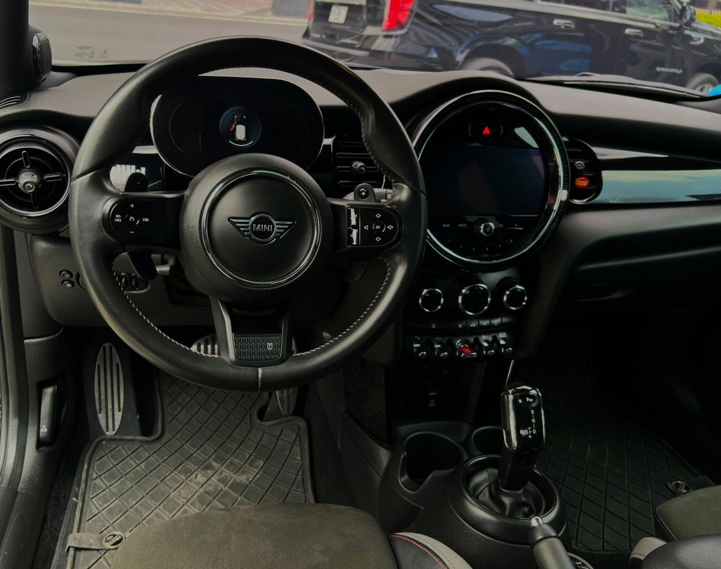 MINI Cooper John Cooper Works Pat Moss Edition