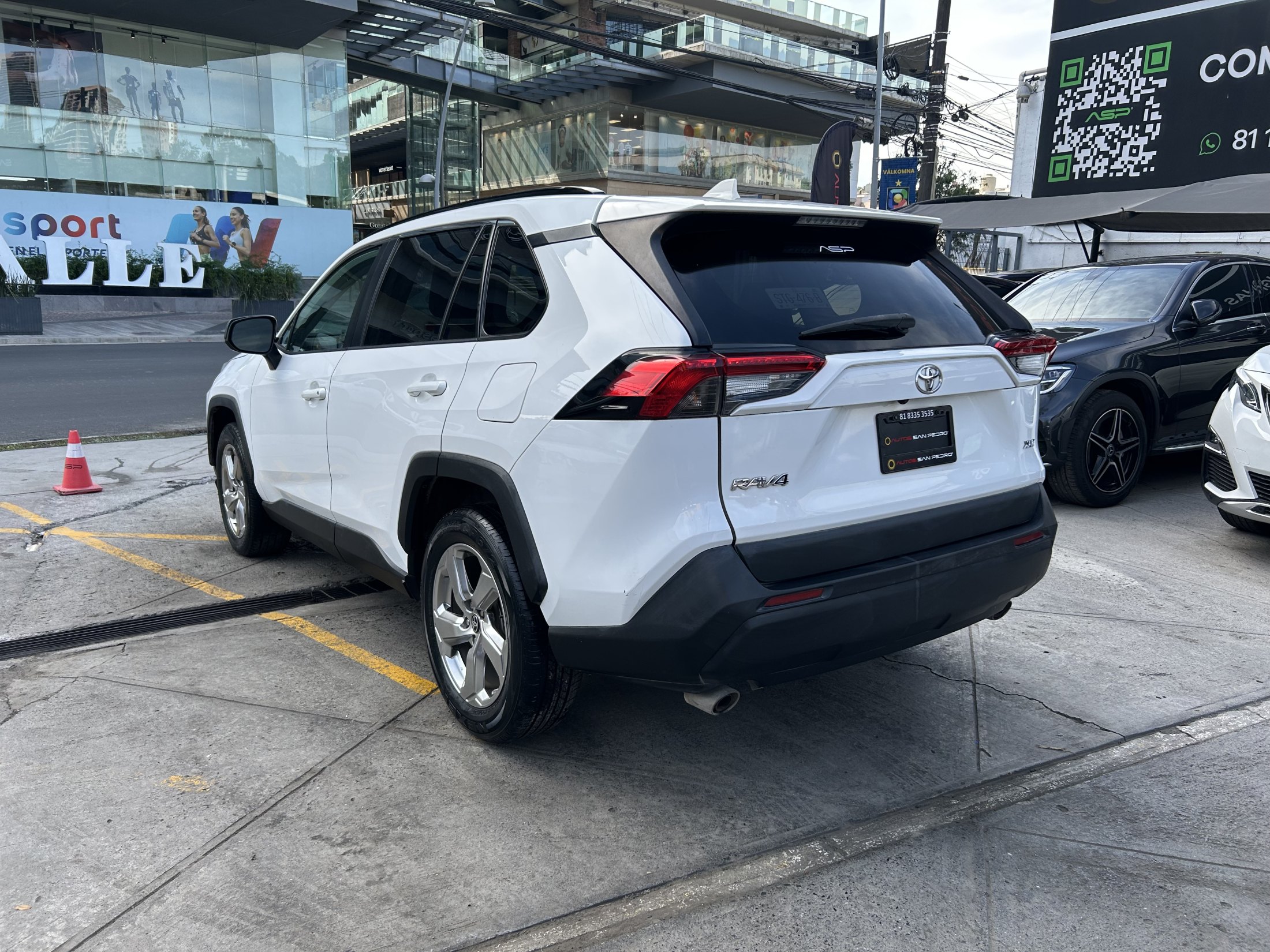 Toyota RAV4 XLE FDW