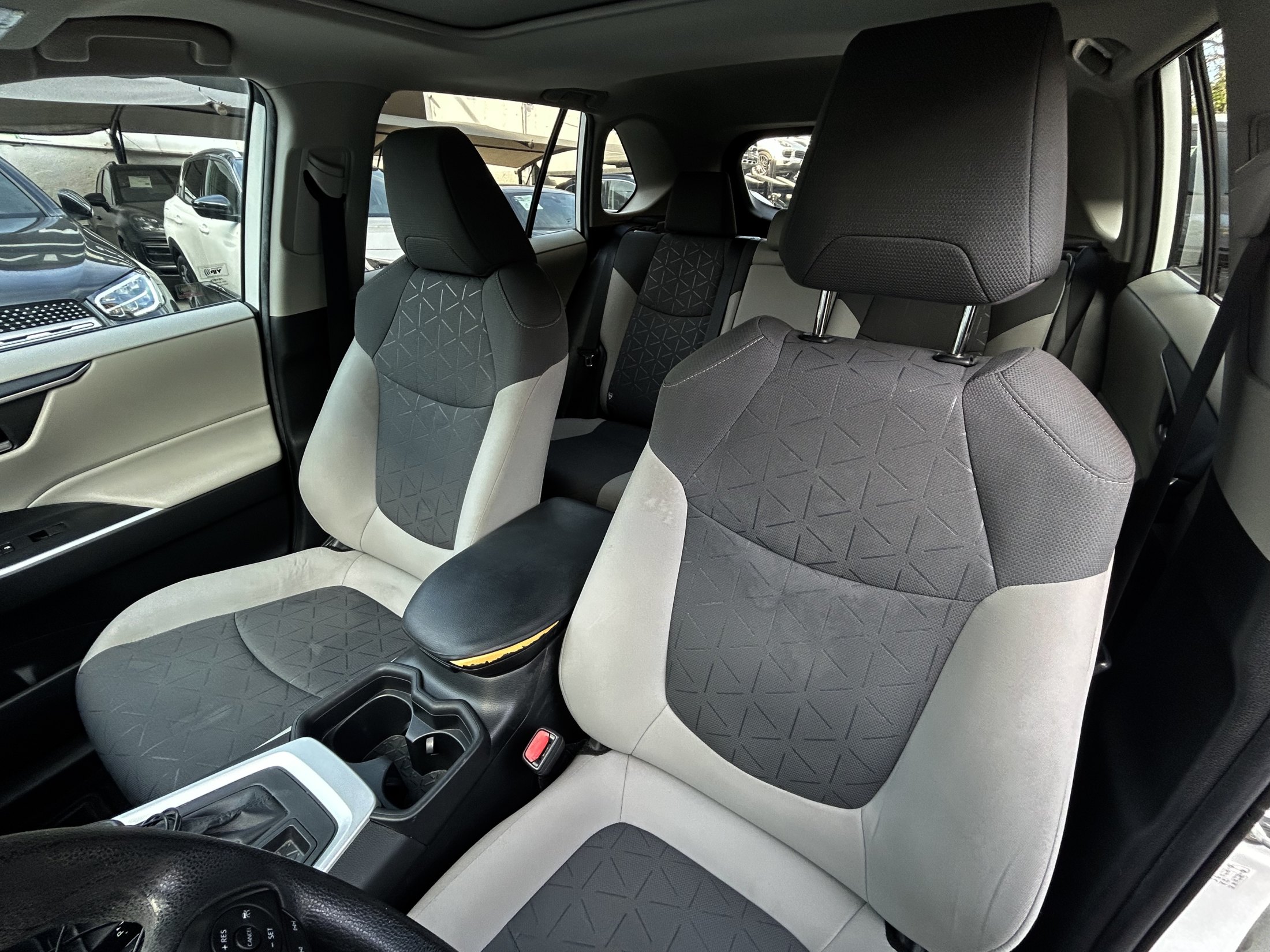 Toyota RAV4 XLE FDW