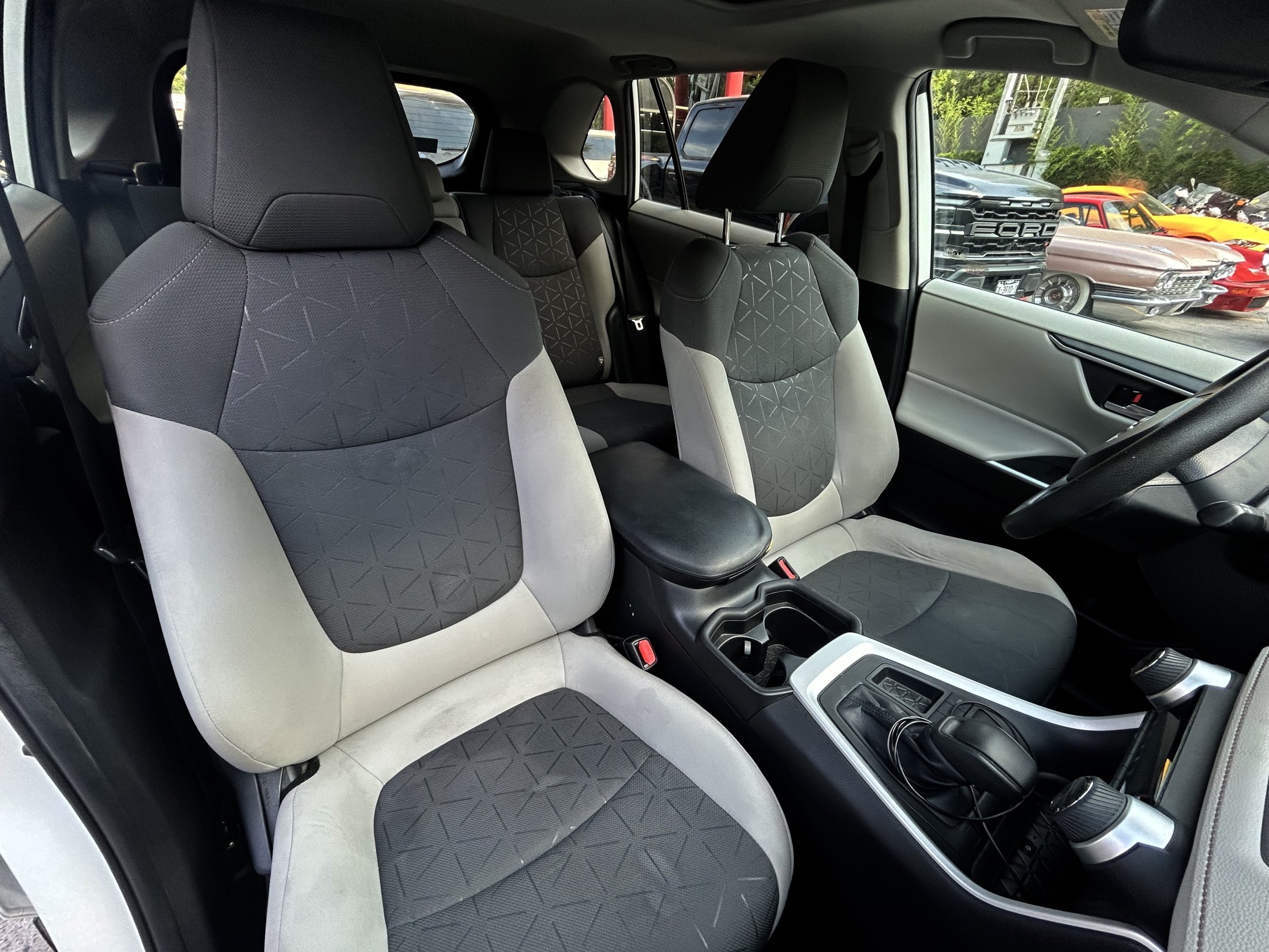 Toyota RAV4 XLE FDW