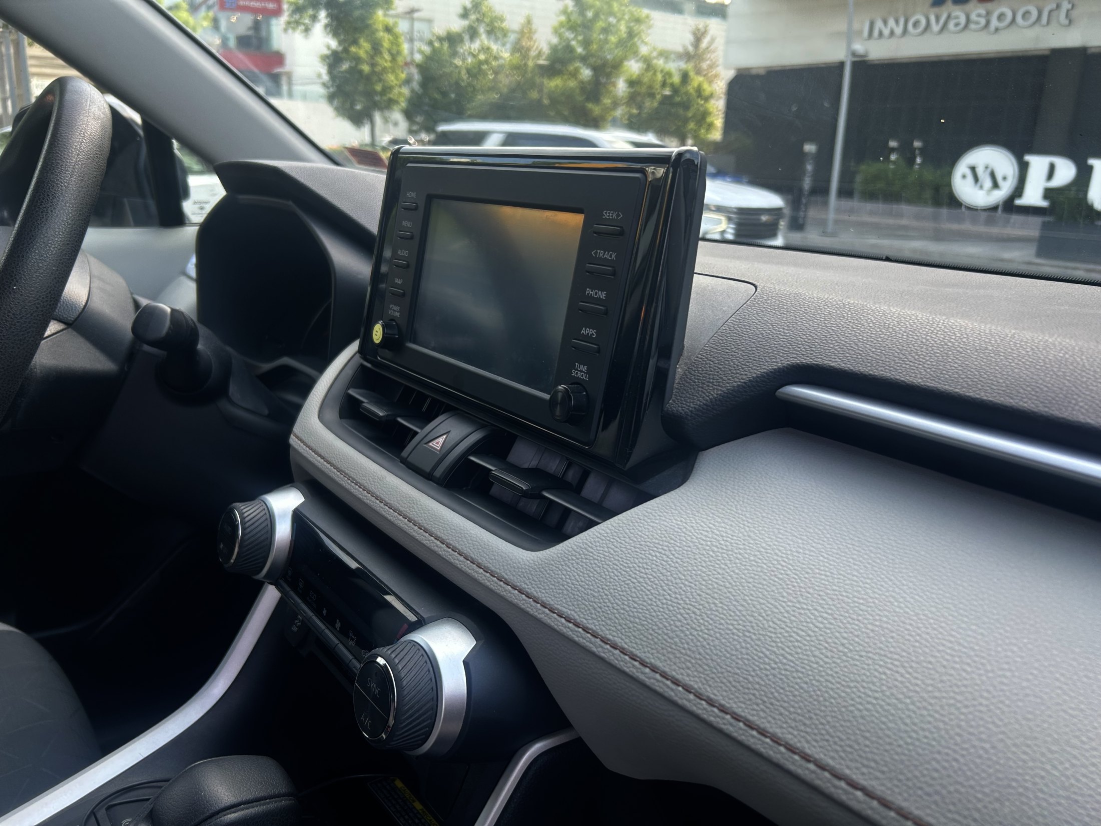 Toyota RAV4 XLE FDW