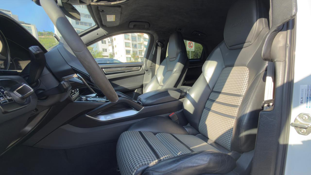 PORSCHE CAYENNE TURBO COUPE BLINDADA IV PLUS 2020