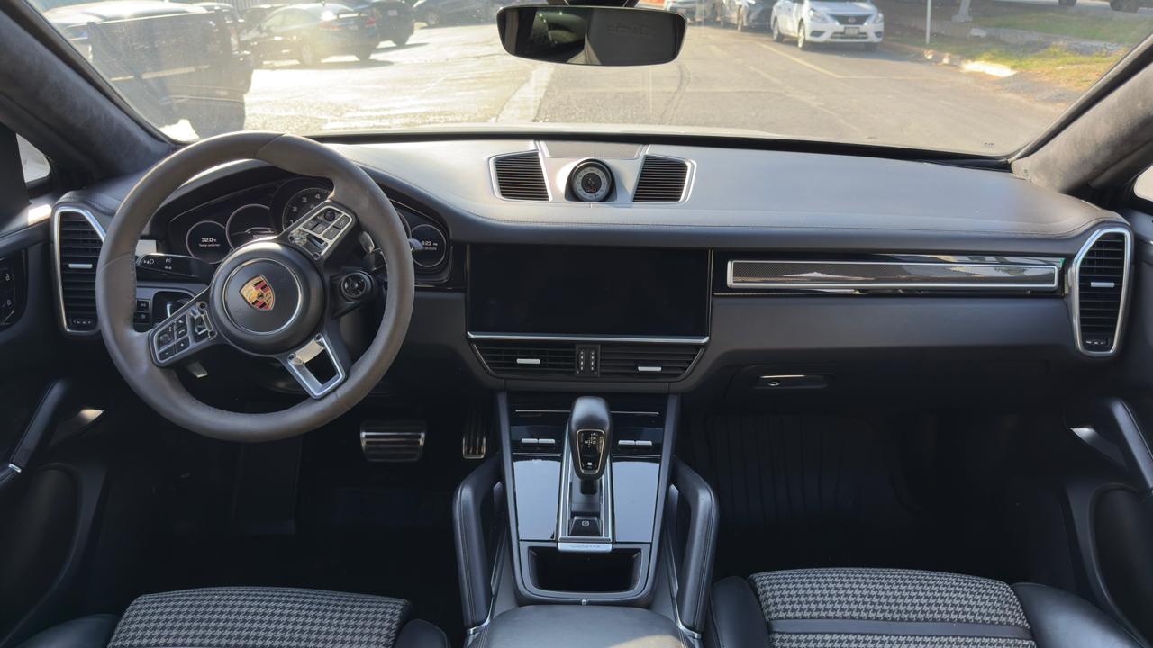 PORSCHE CAYENNE TURBO COUPE BLINDADA IV PLUS 2020