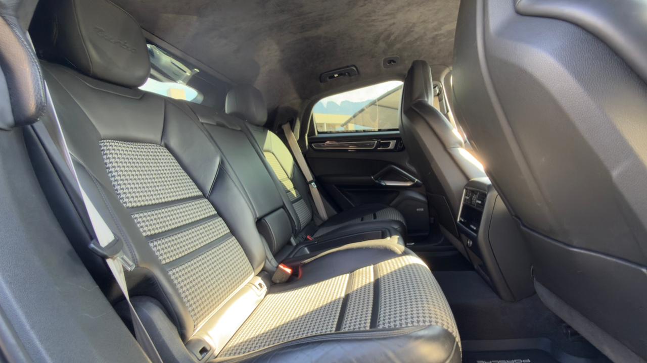 PORSCHE CAYENNE TURBO COUPE BLINDADA IV PLUS 2020