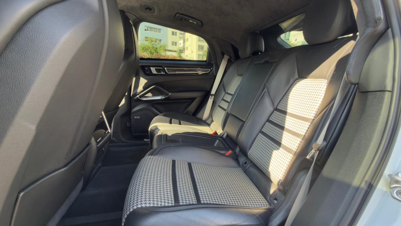 PORSCHE CAYENNE TURBO COUPE BLINDADA IV PLUS 2020