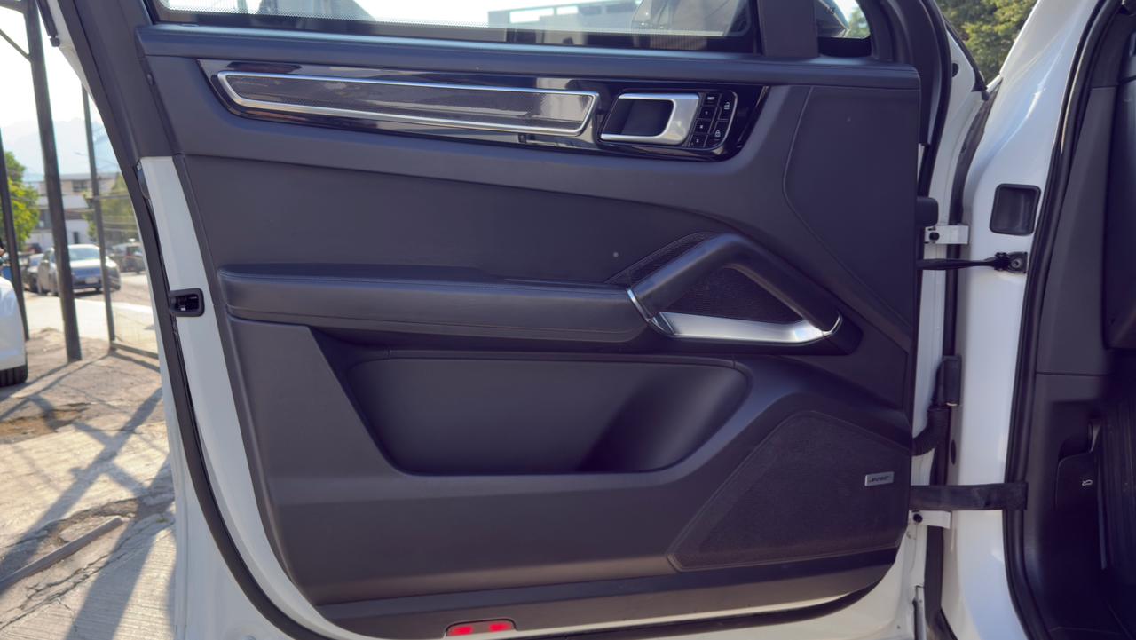 PORSCHE CAYENNE TURBO COUPE BLINDADA IV PLUS 2020