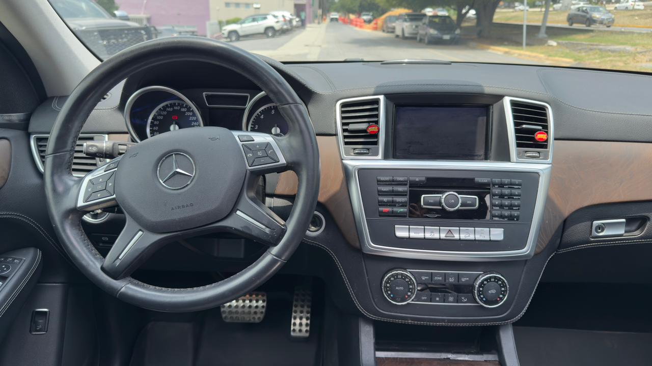 MERCEDES BENZ ML 400 CGI SPORT AMG 2015