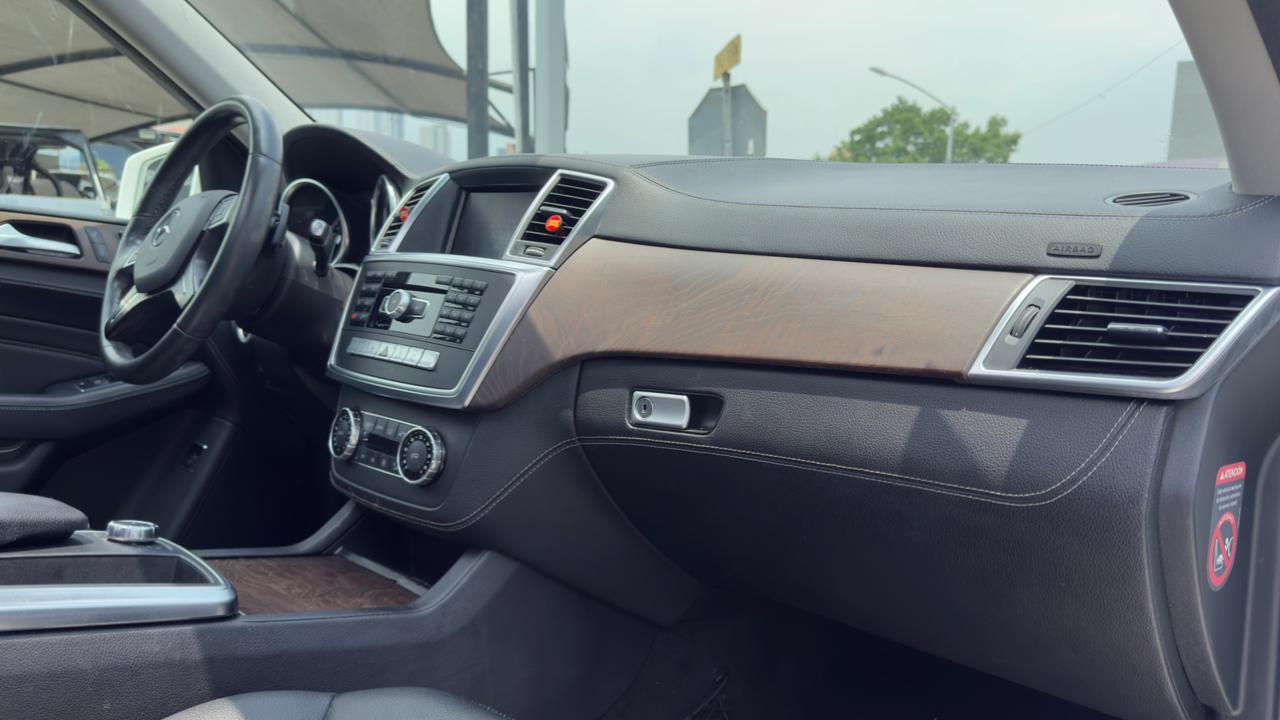 MERCEDES BENZ ML 400 CGI SPORT AMG 2015