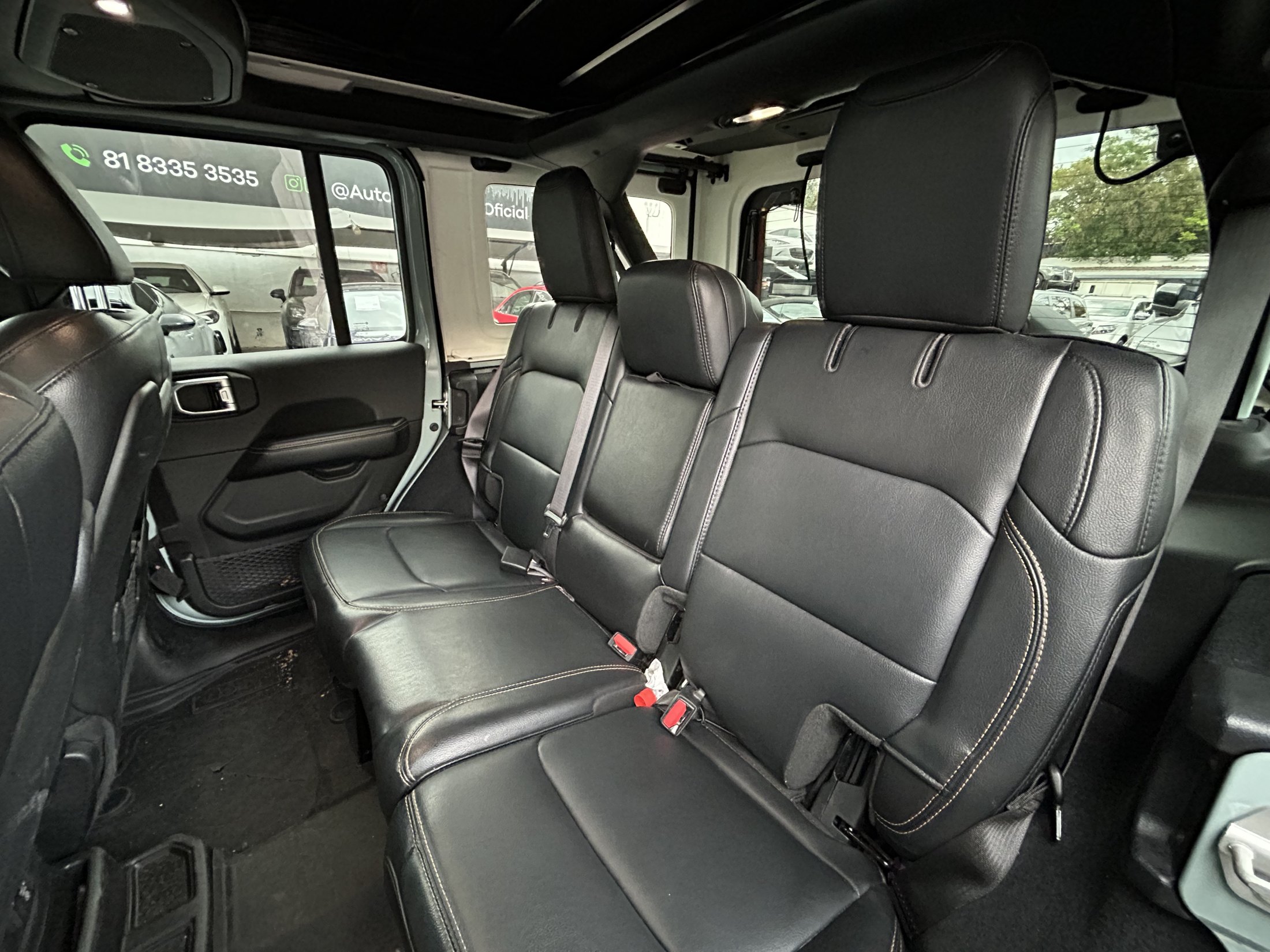 Jeep Wrangler Unlimited Sahara Sky Freedom