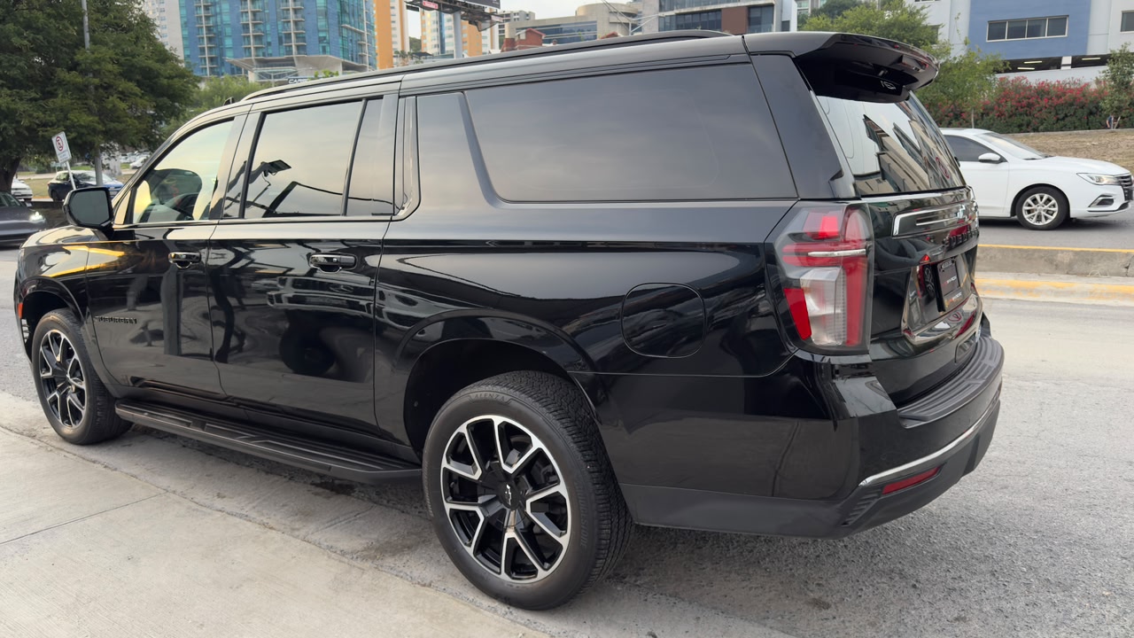 CHEVROLET SUBURBAN RST 2022