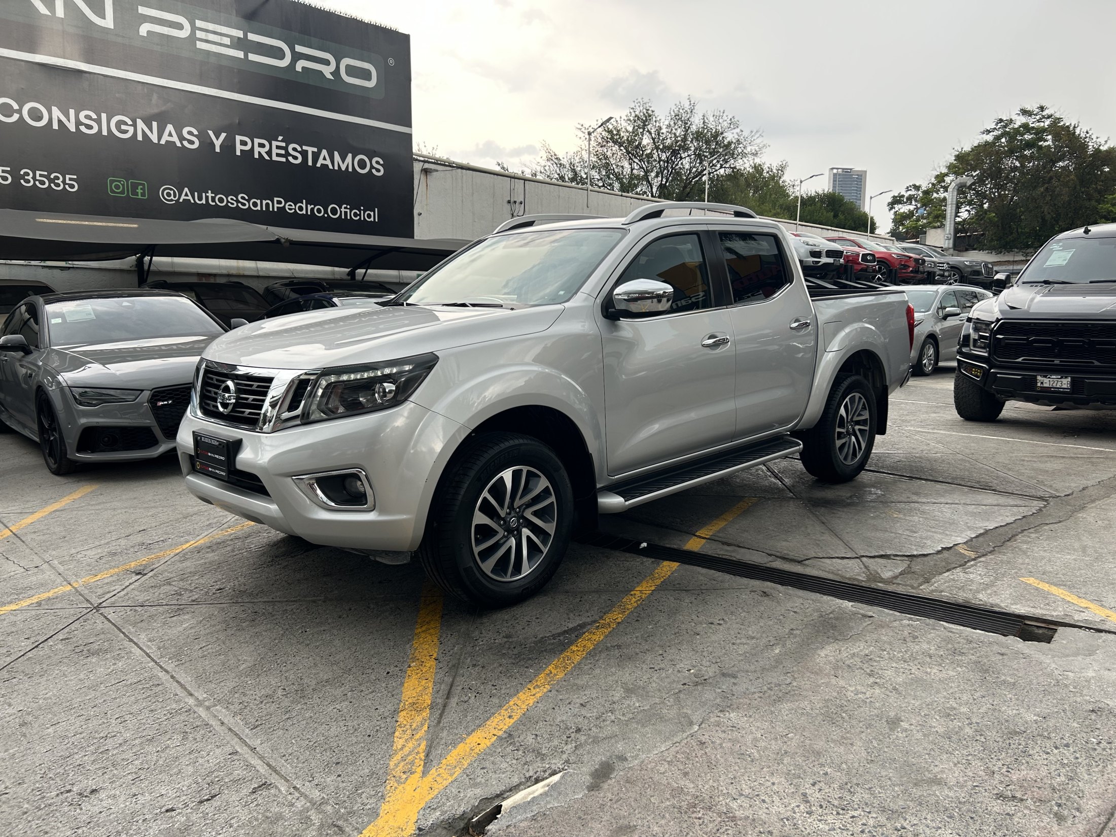 Nissan NP300 Frontier LE 4x4 Diesel