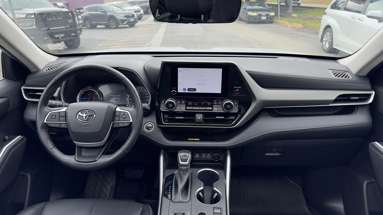 TOYOTA HIGHLANDER XLE HEV PIEL 2024