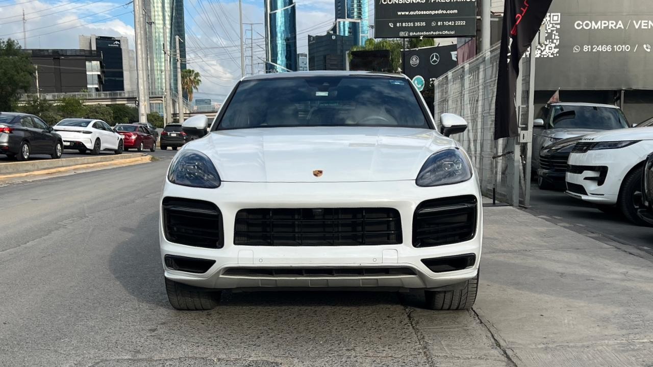 PORSCHE CAYENNE COUPE 2023